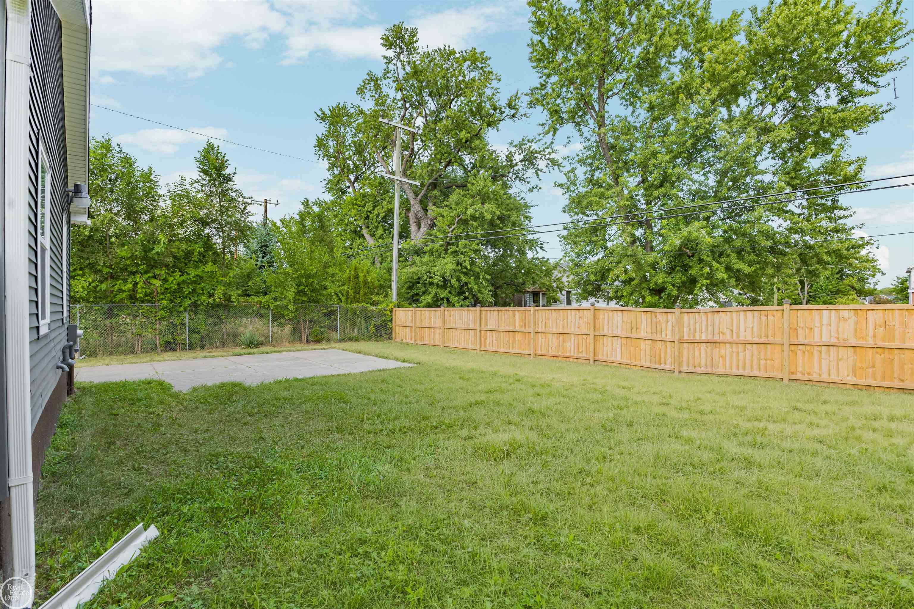 656 Tennessee Street Property Photo 41
