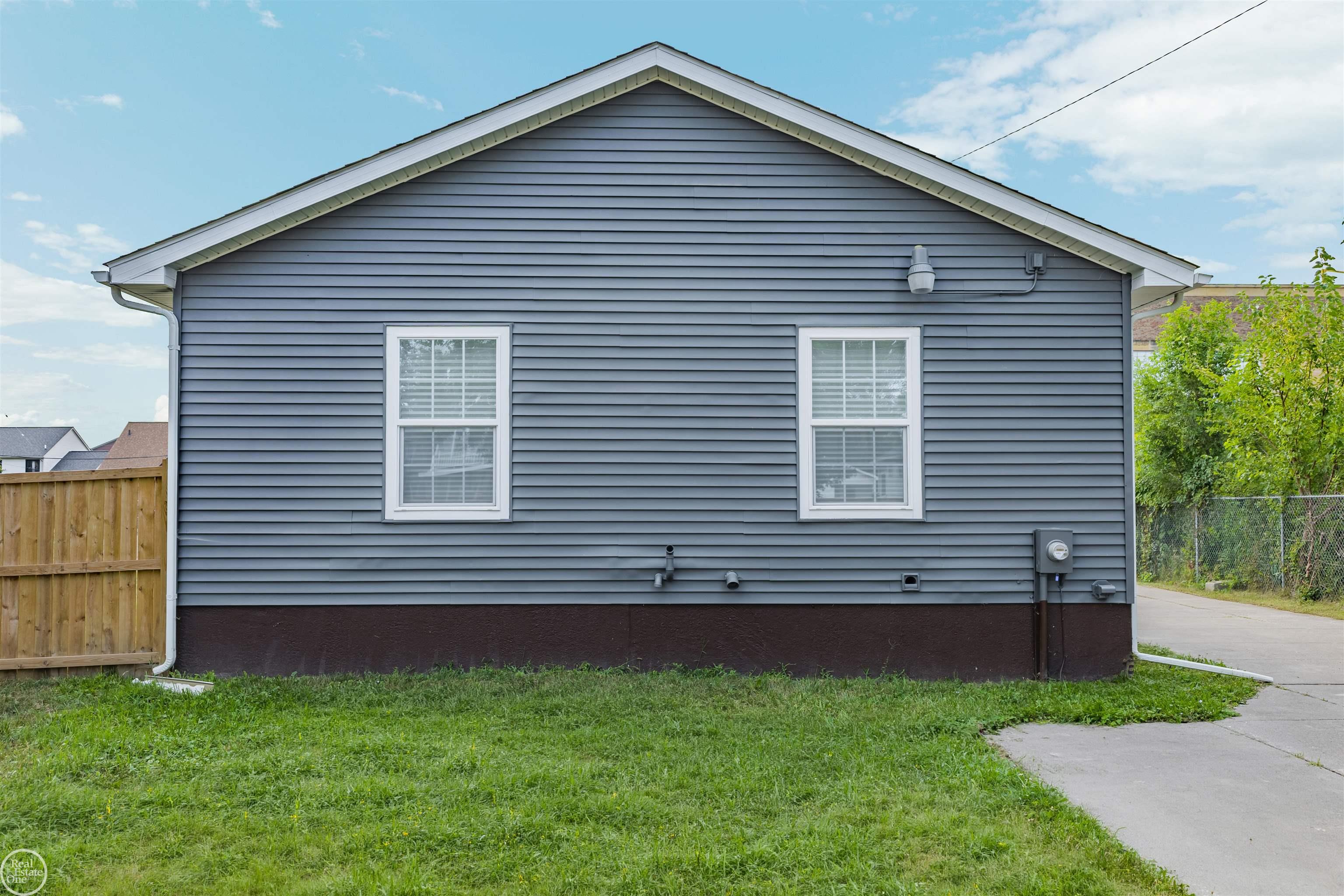 656 Tennessee Street Property Photo 44