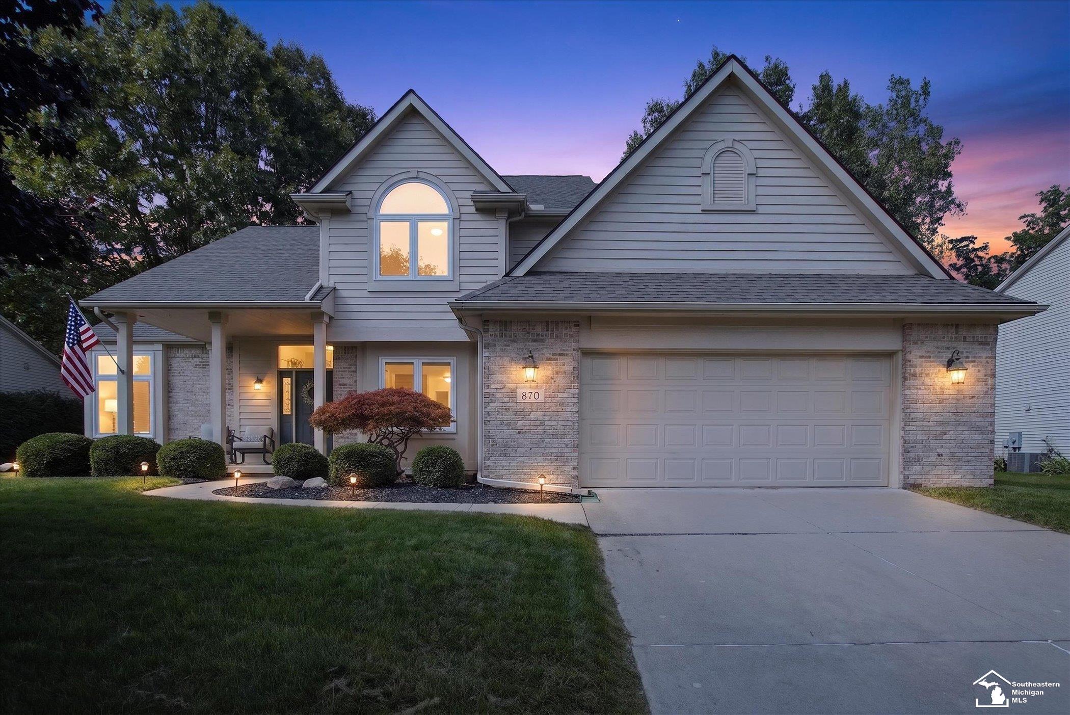 870 Hickory Creek Drive Property Photo 1