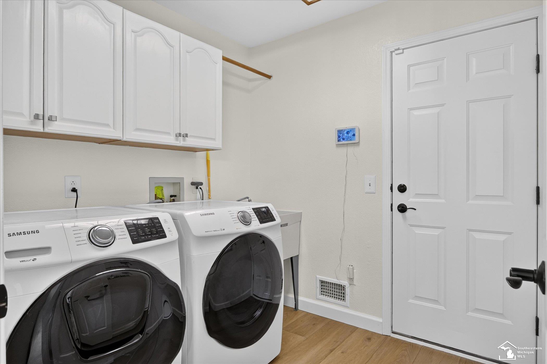 870 Hickory Creek Drive Property Photo 36