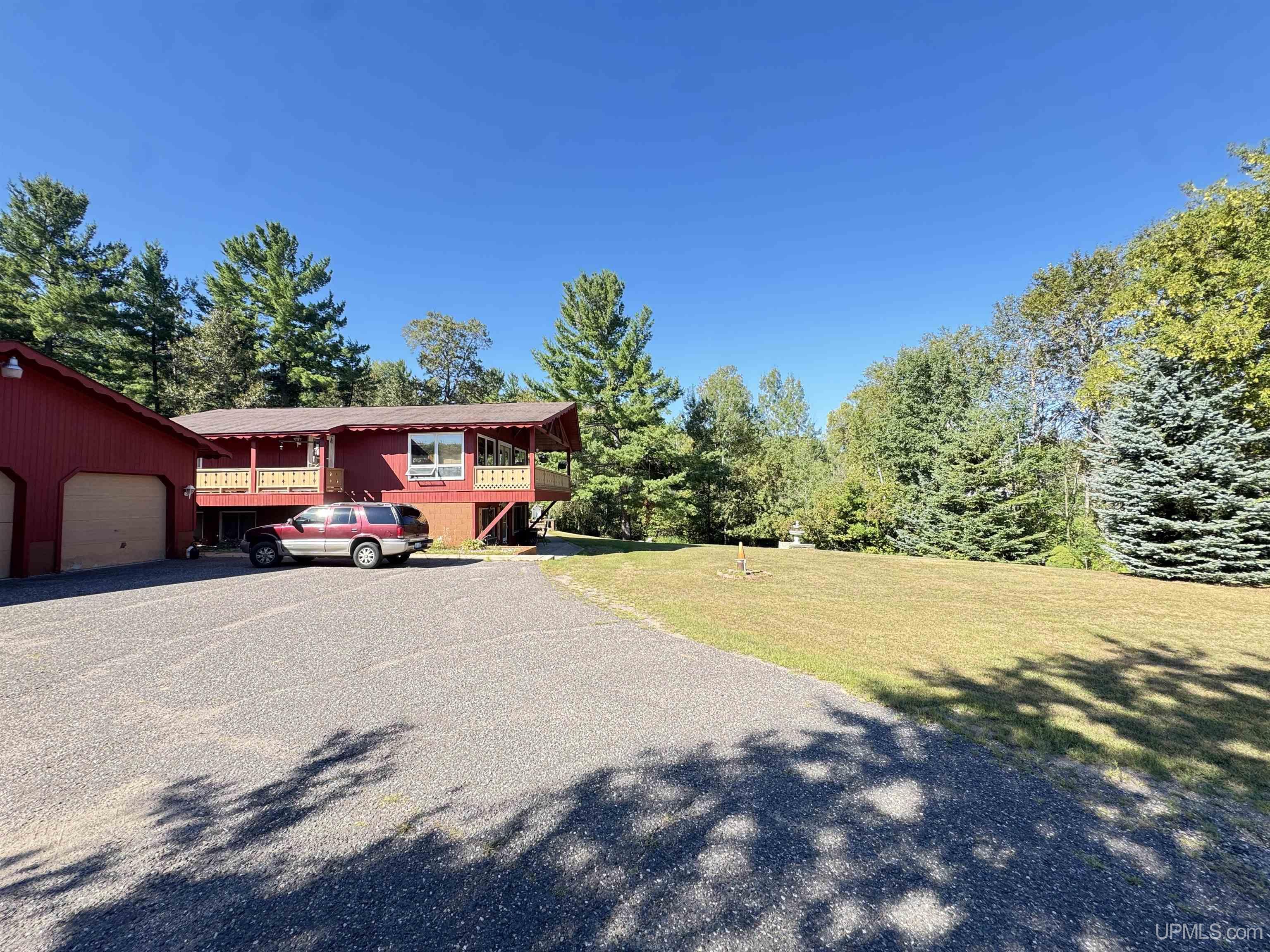 W7065 Us2 Highway Property Photo 2