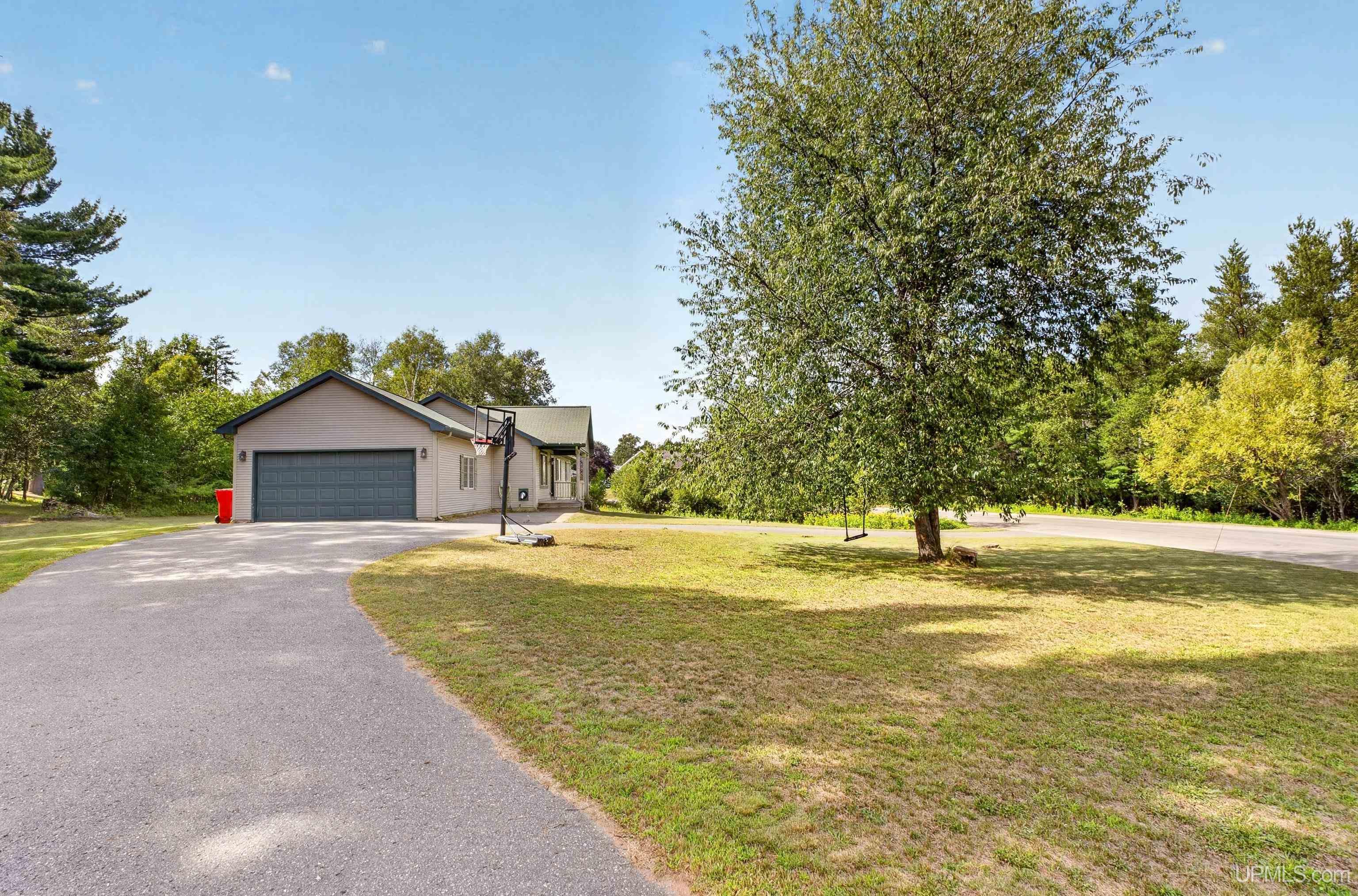 1675 Ellsworth Drive Property Photo 33