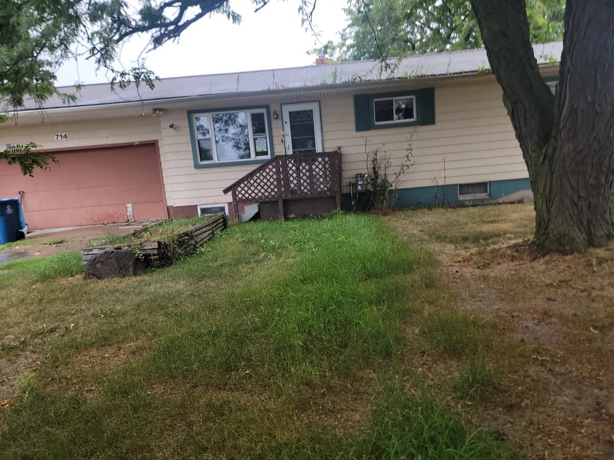 714 W Nebobish Road Property Photo 1