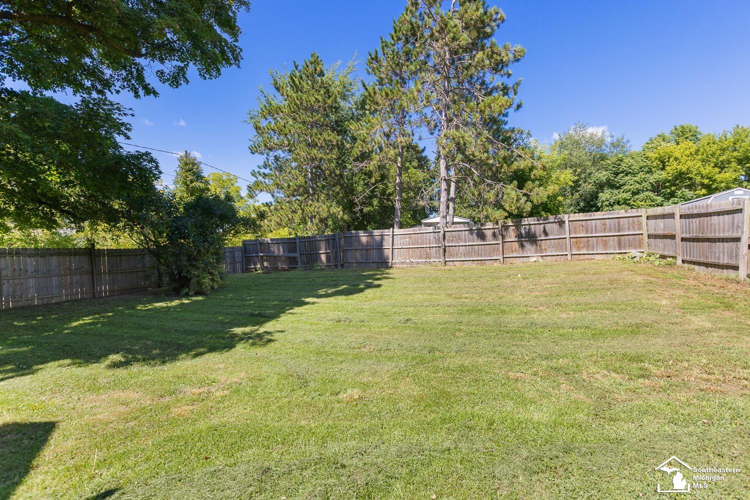 202 Walnut Street Property Photo 25
