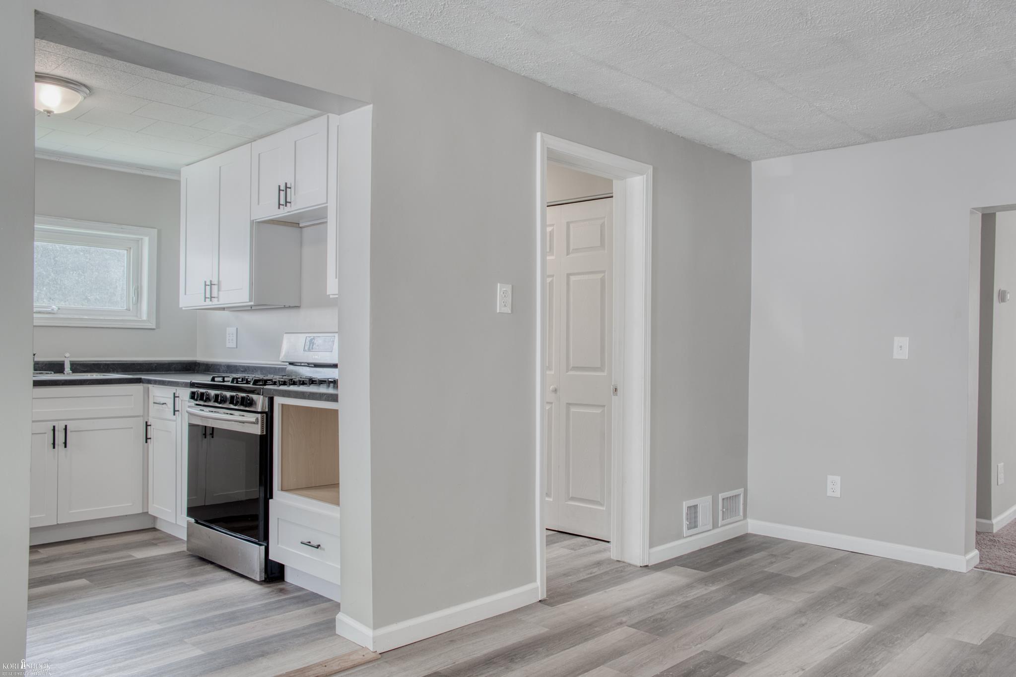 1003 Ryan Street Property Photo 6
