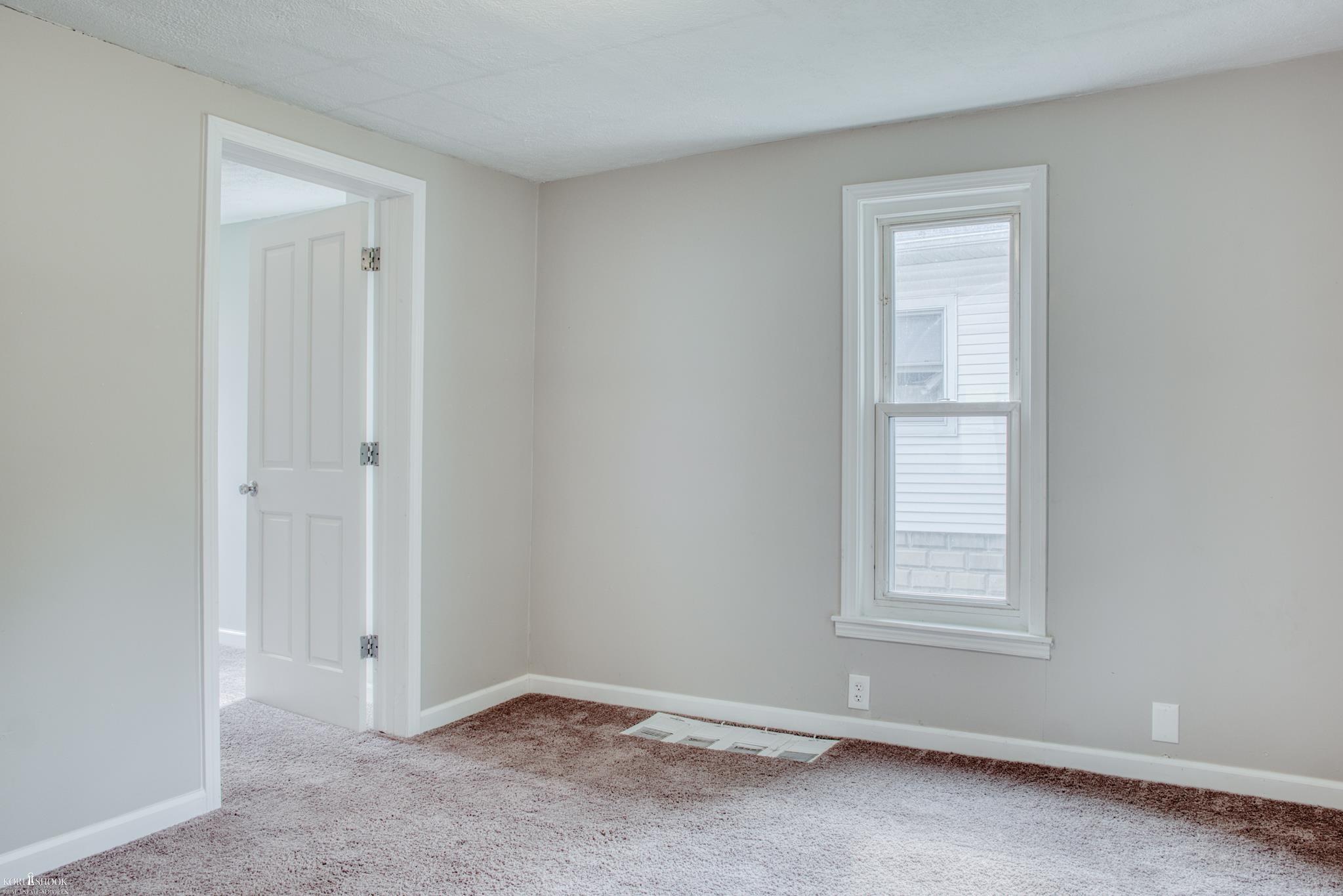 1003 Ryan Street Property Photo 11