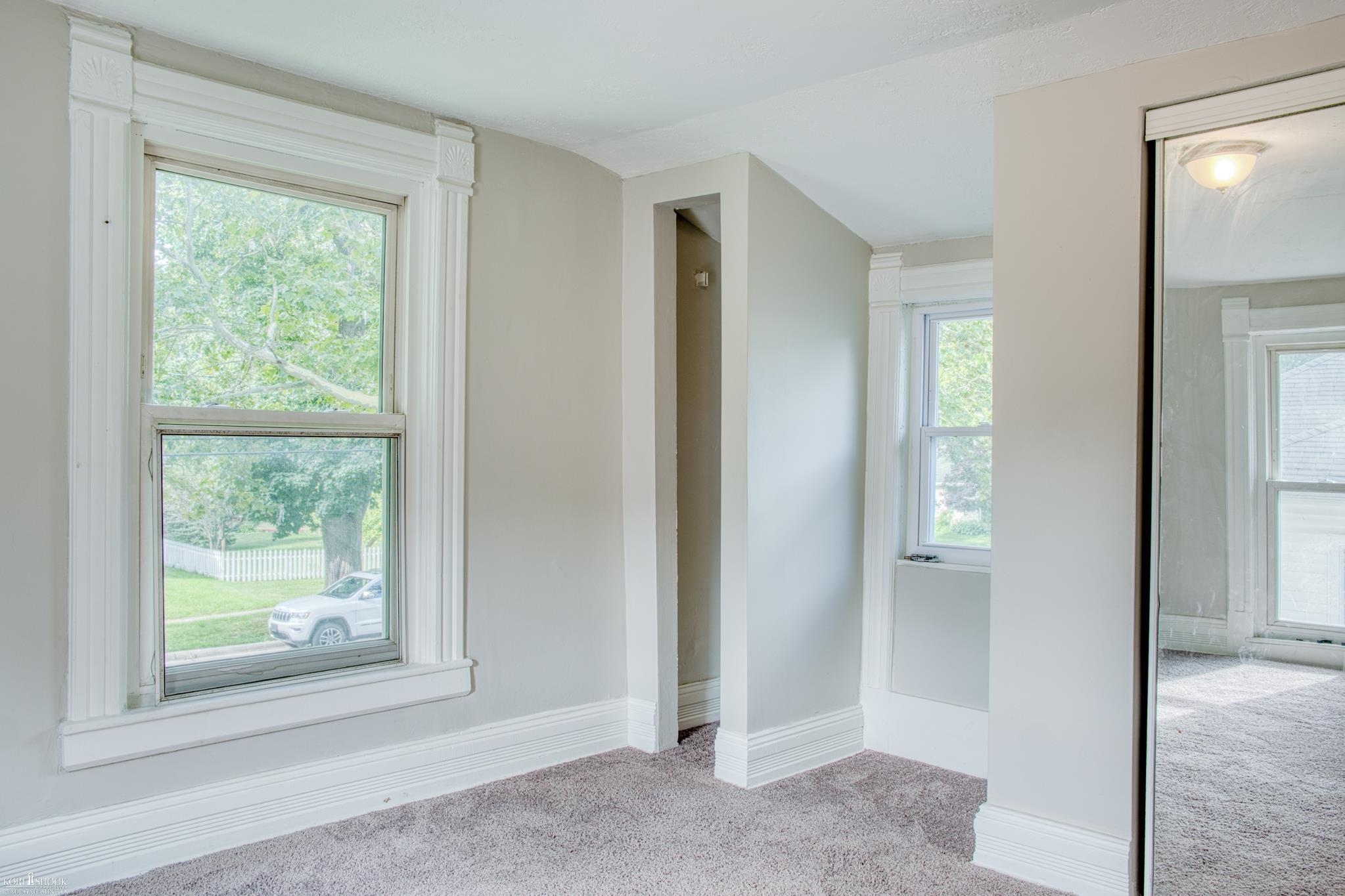1003 Ryan Street Property Photo 17
