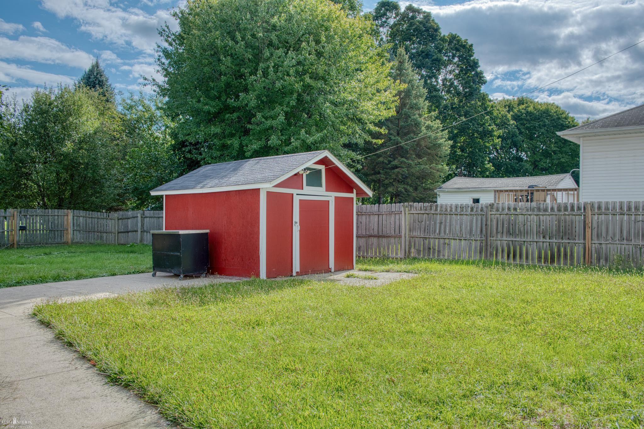1003 Ryan Street Property Photo 23