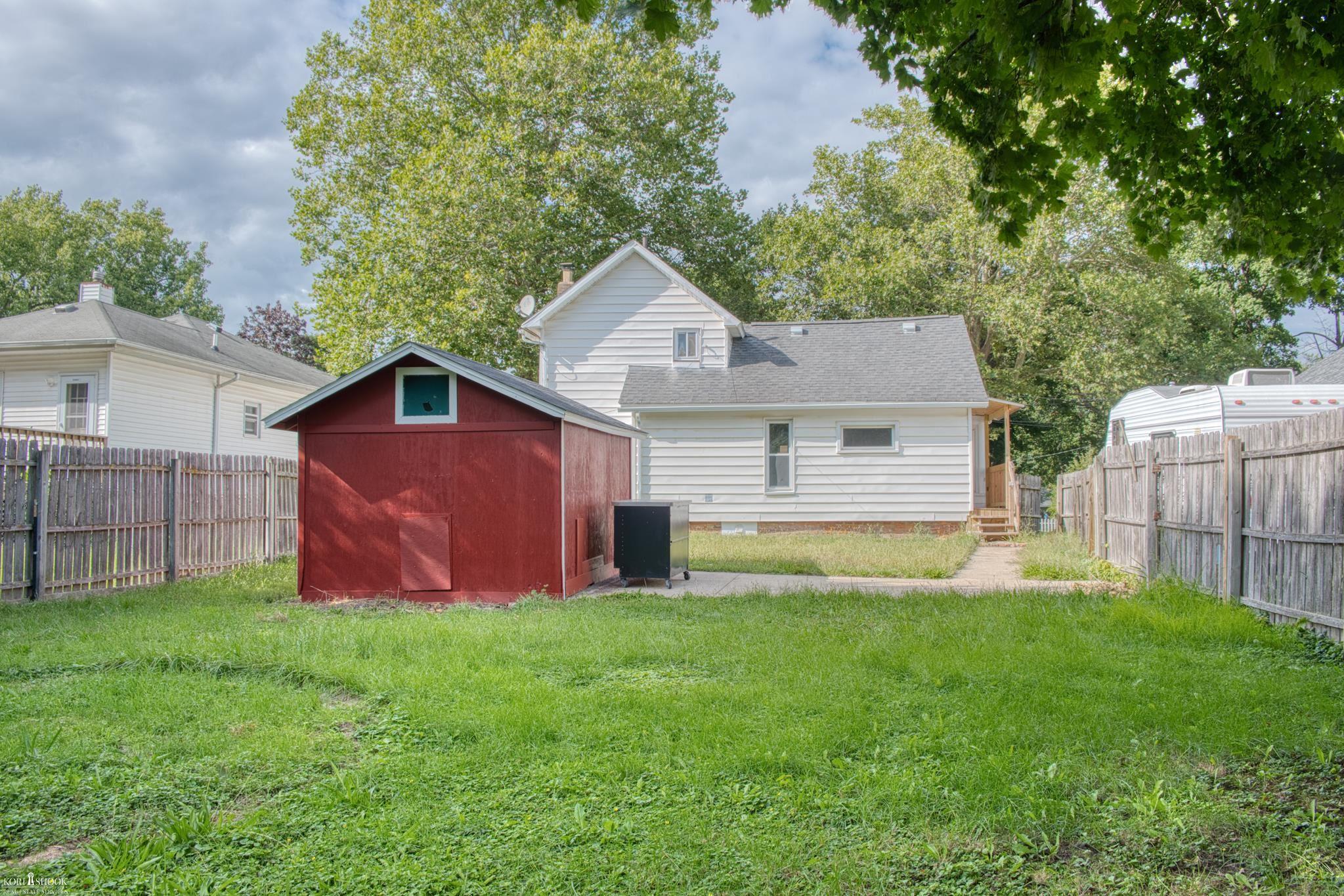 1003 Ryan Street Property Photo 25