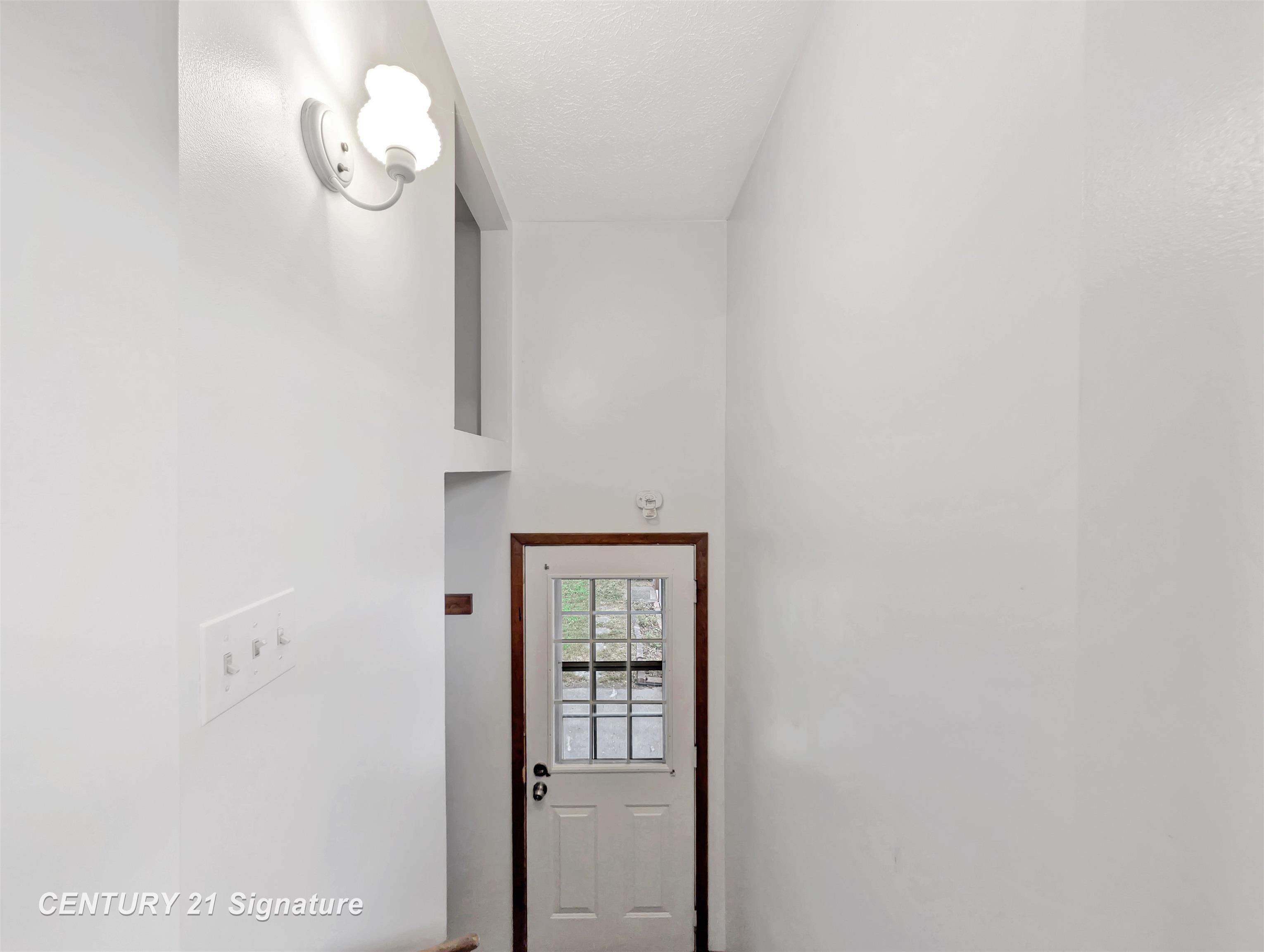 1608 N Oakley Street Property Photo 21