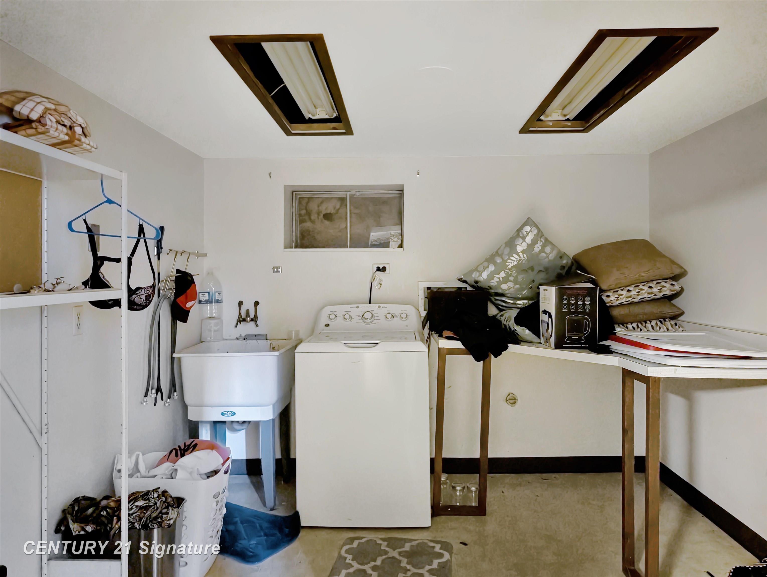 1608 N Oakley Street Property Photo 22