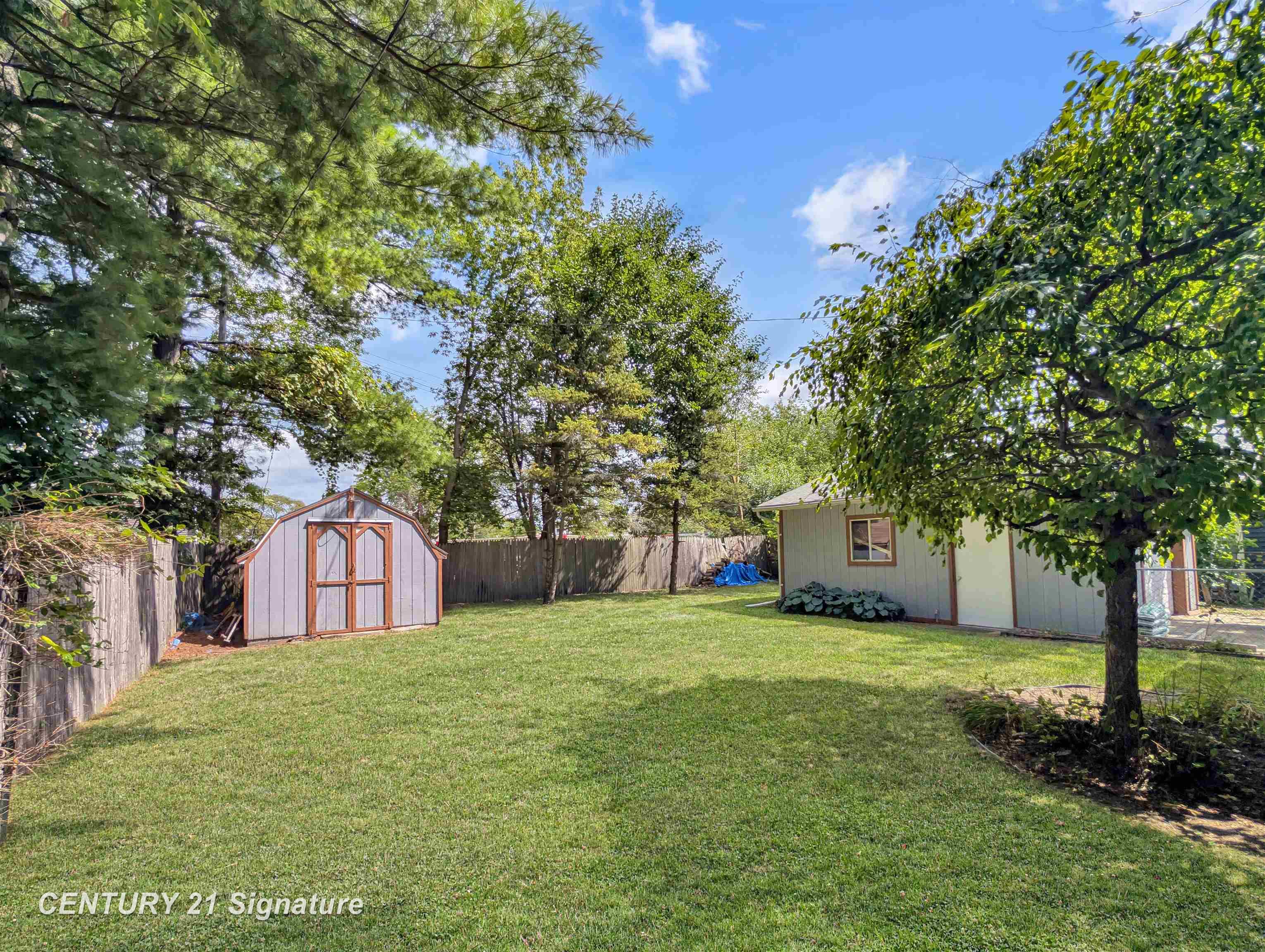 1608 N Oakley Street Property Photo 24