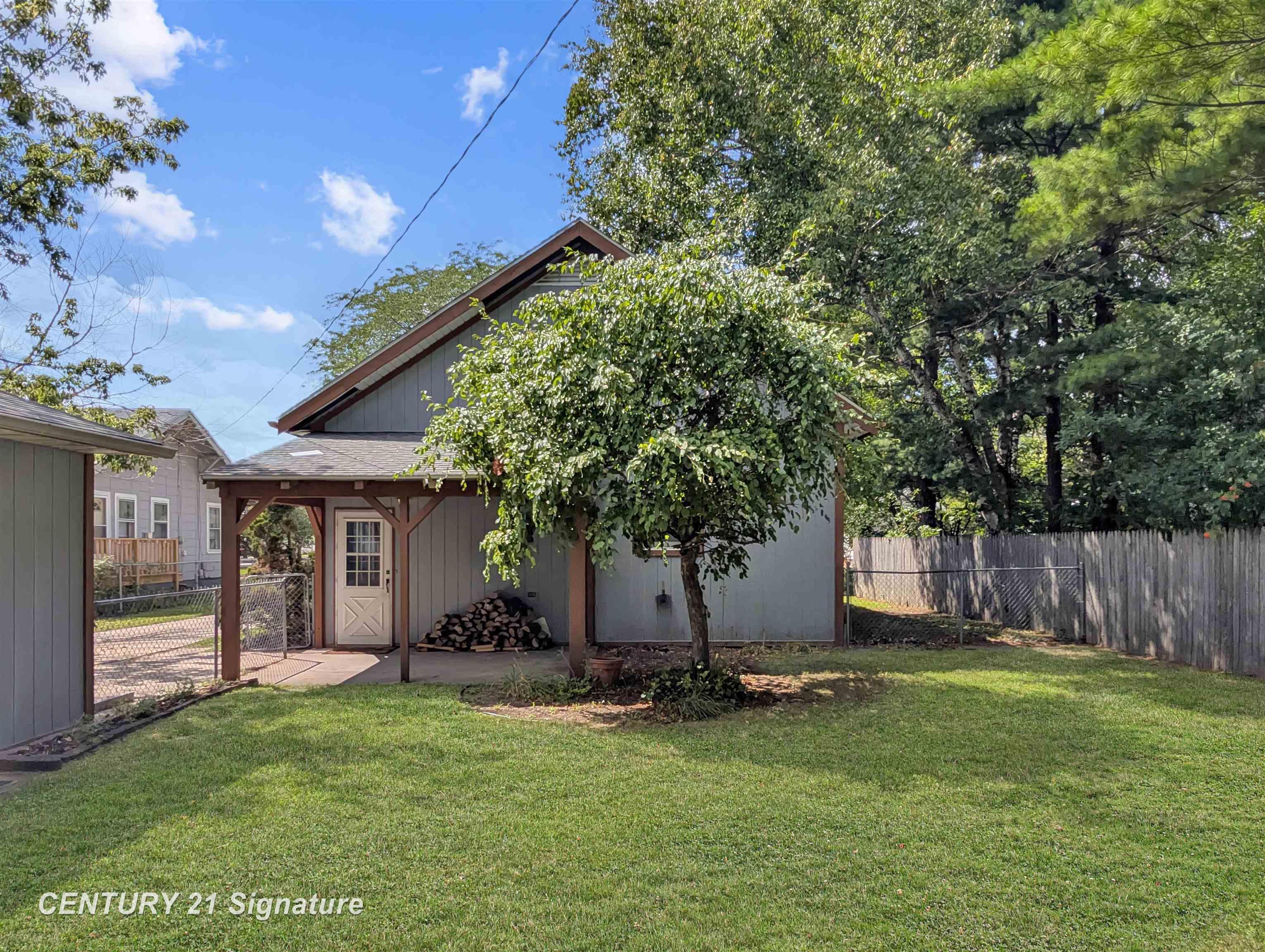 1608 N Oakley Street Property Photo 25