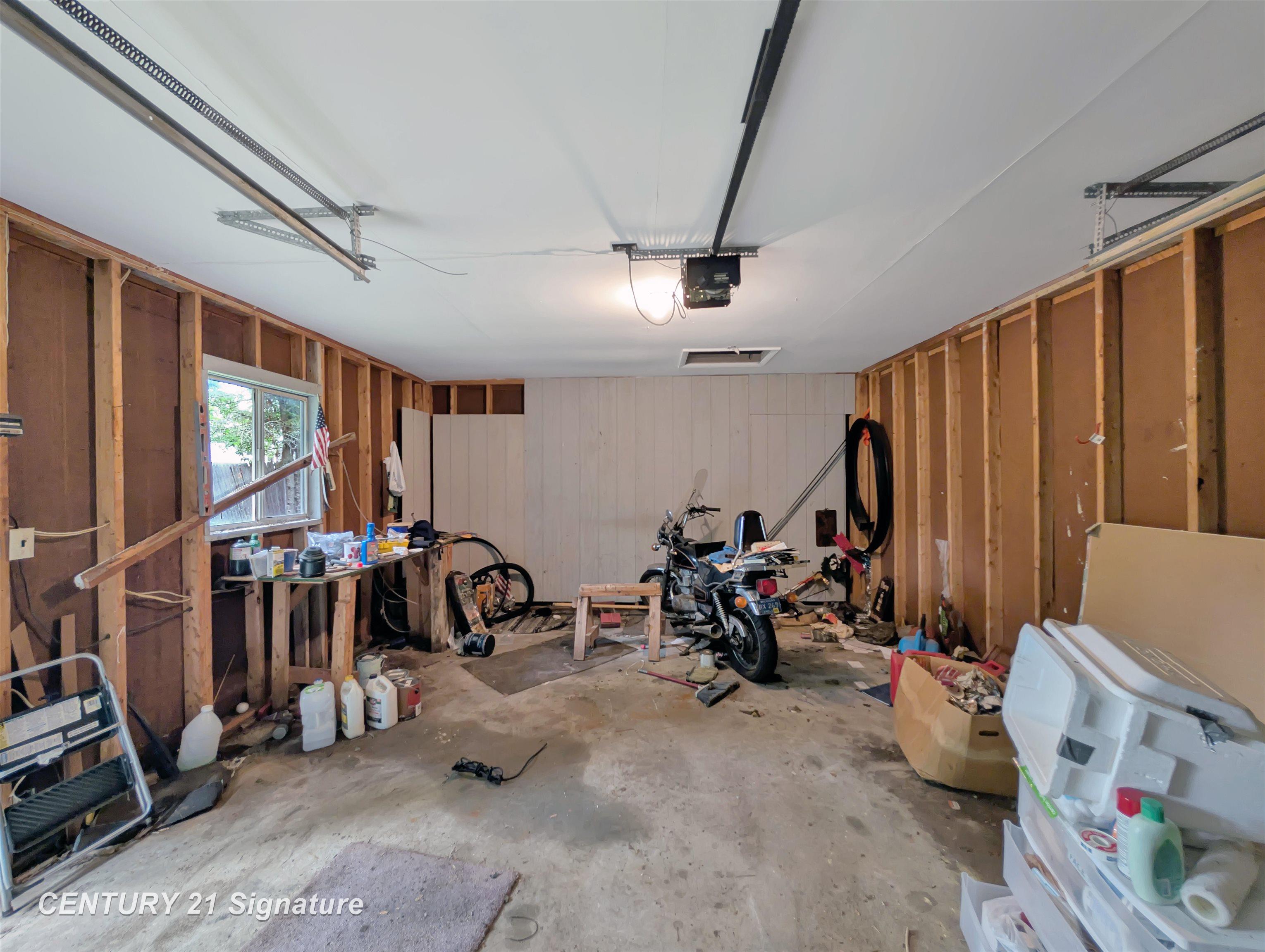 1608 N Oakley Street Property Photo 27