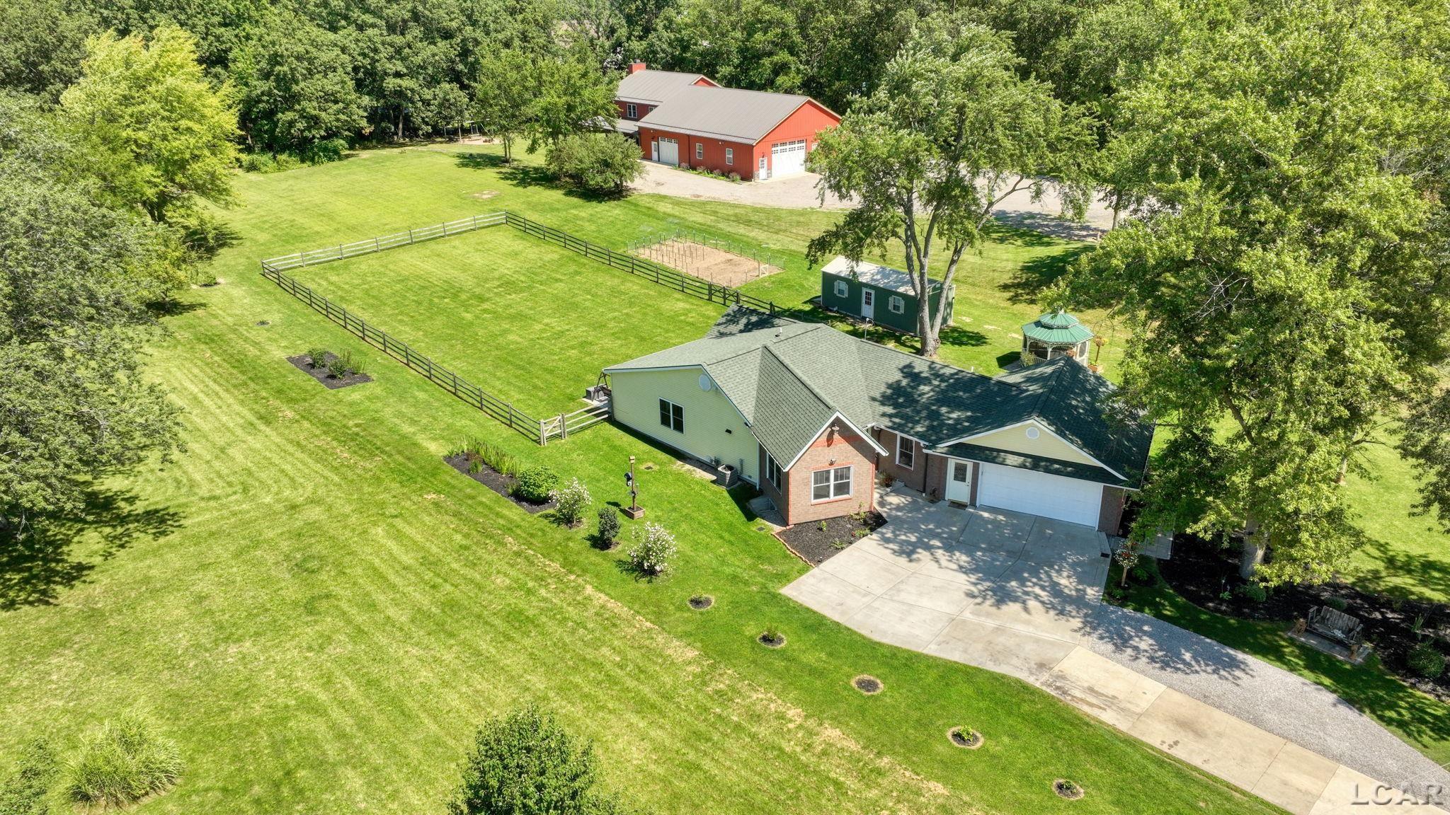 2301 Wolf Creek Highway Property Photo 40