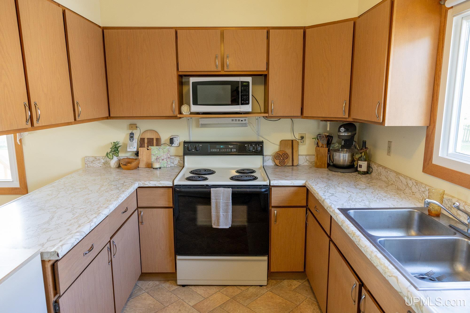 1765 Ellsworth Street Property Photo 7
