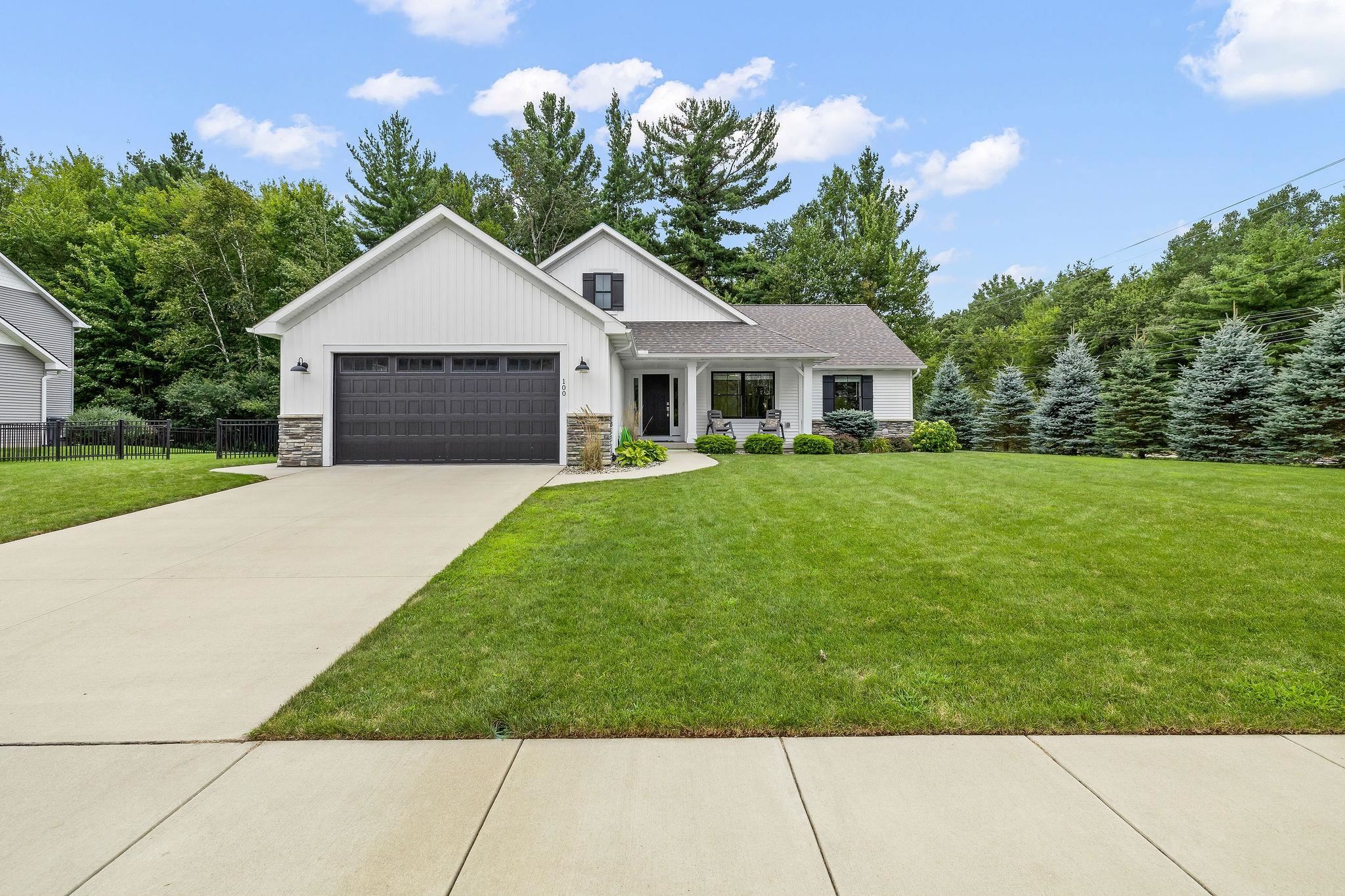 100 Broadhead Drive Property Photo 1