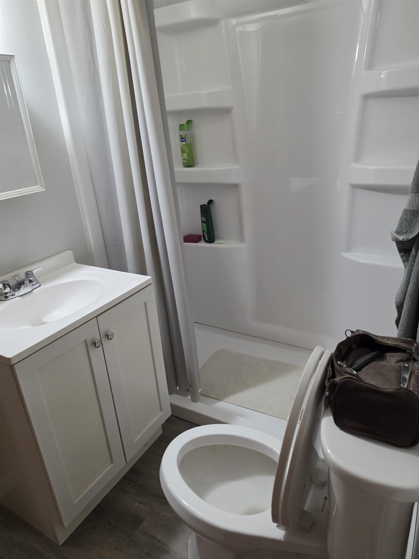 4393 Hemlock Street Property Photo 4