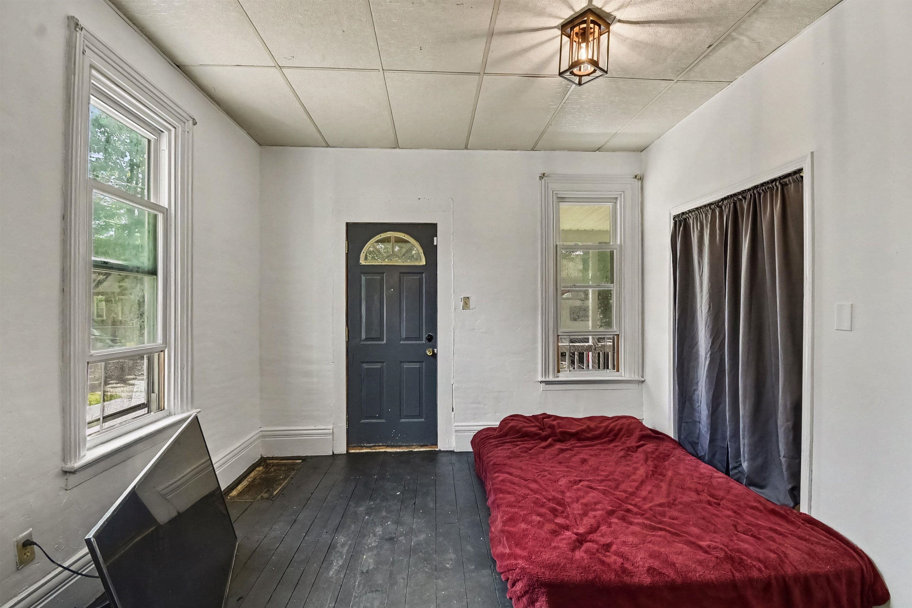503 E Clara Street Property Photo 6
