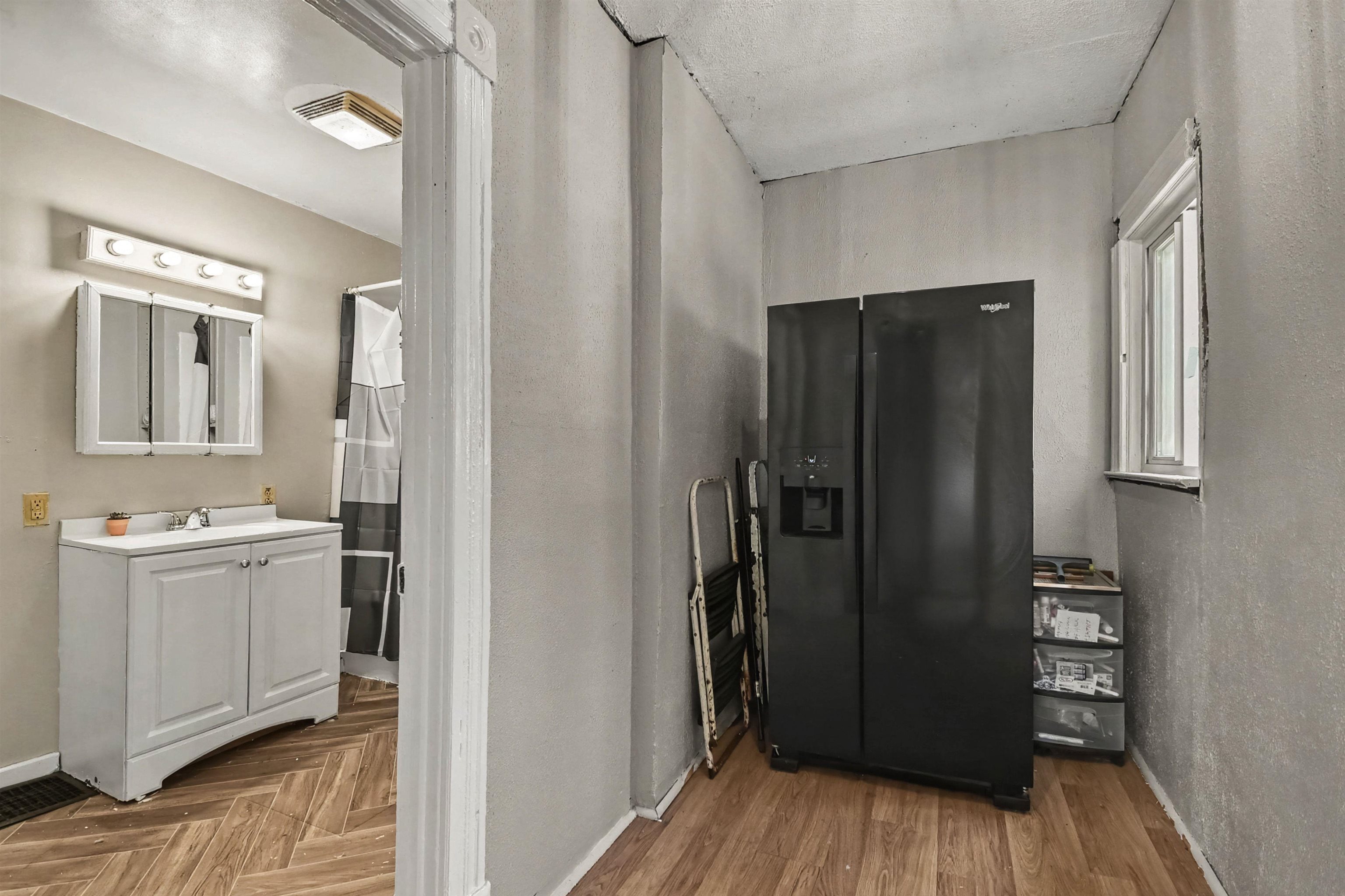 503 E Clara Street Property Photo 9