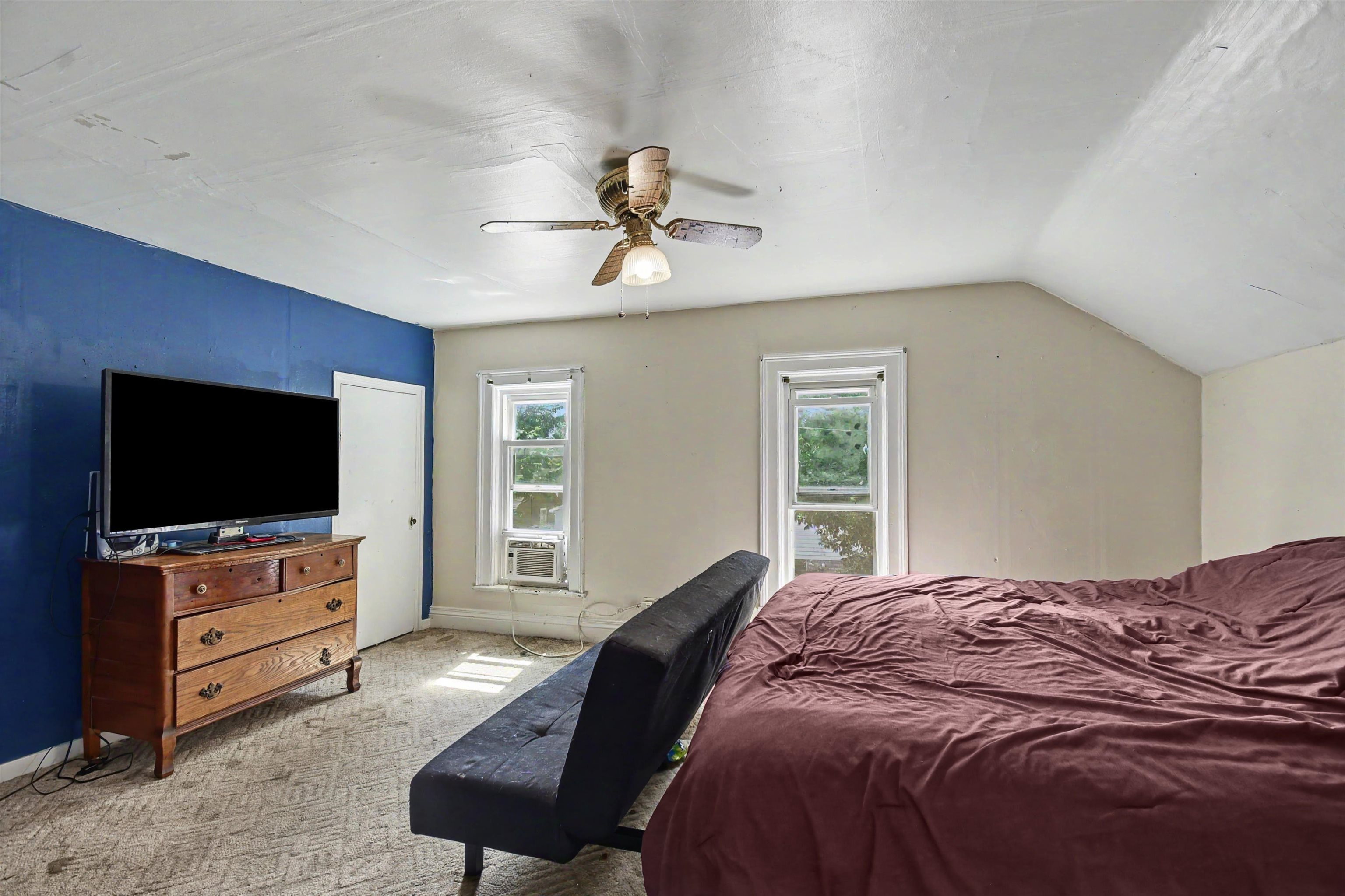 503 E Clara Street Property Photo 16