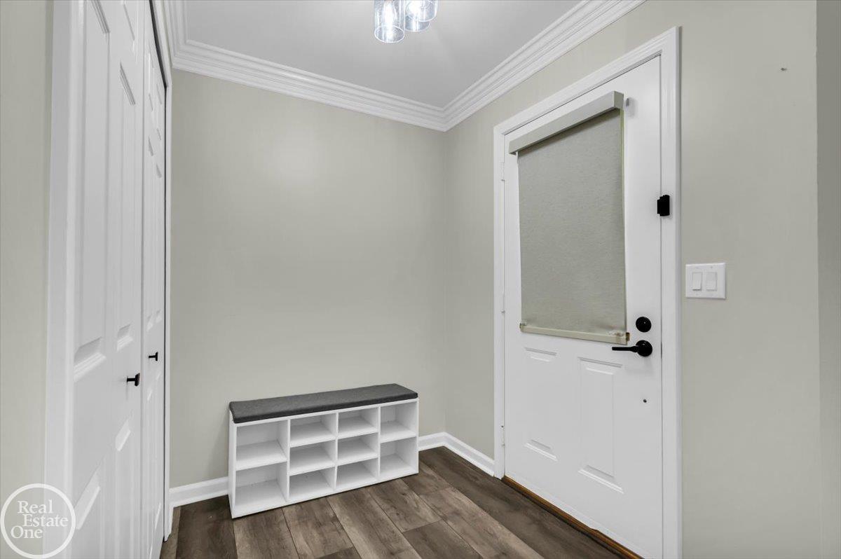 37303 Stonegate Circle Property Photo 4