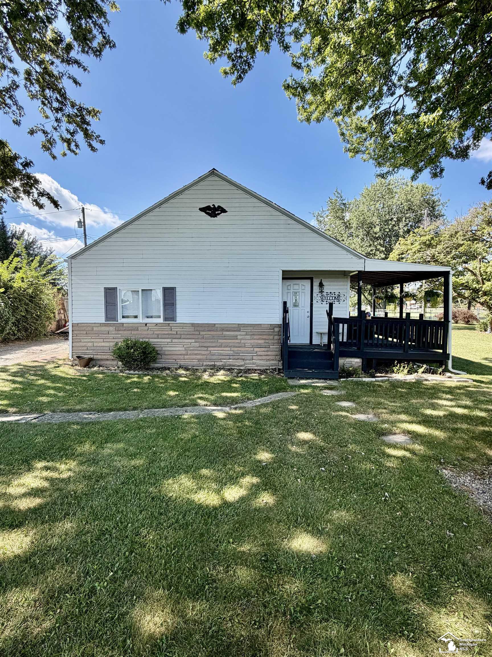 2956 Nadeau Road Property Photo 1