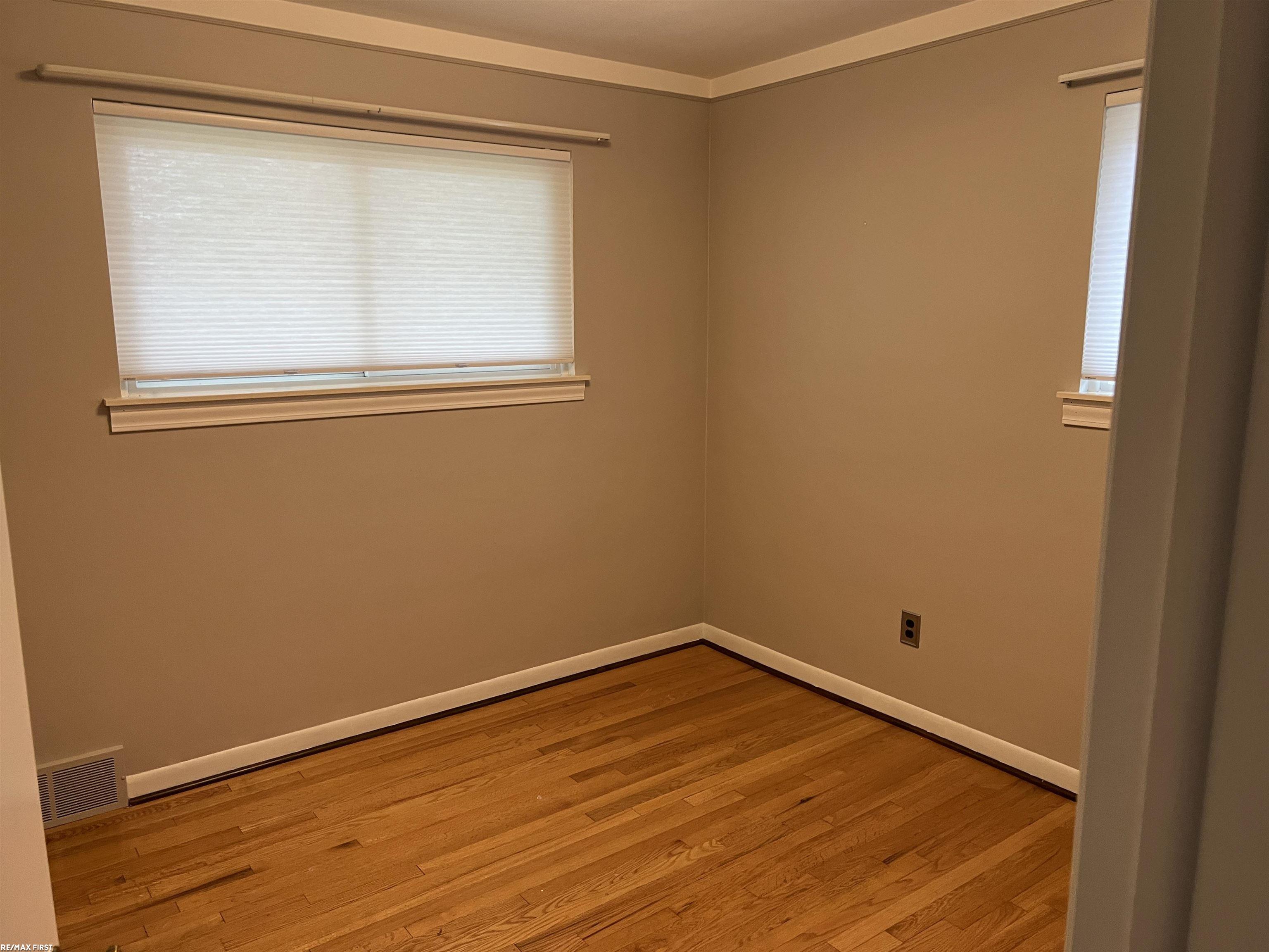 18285 Breezeway Drive Property Photo 10
