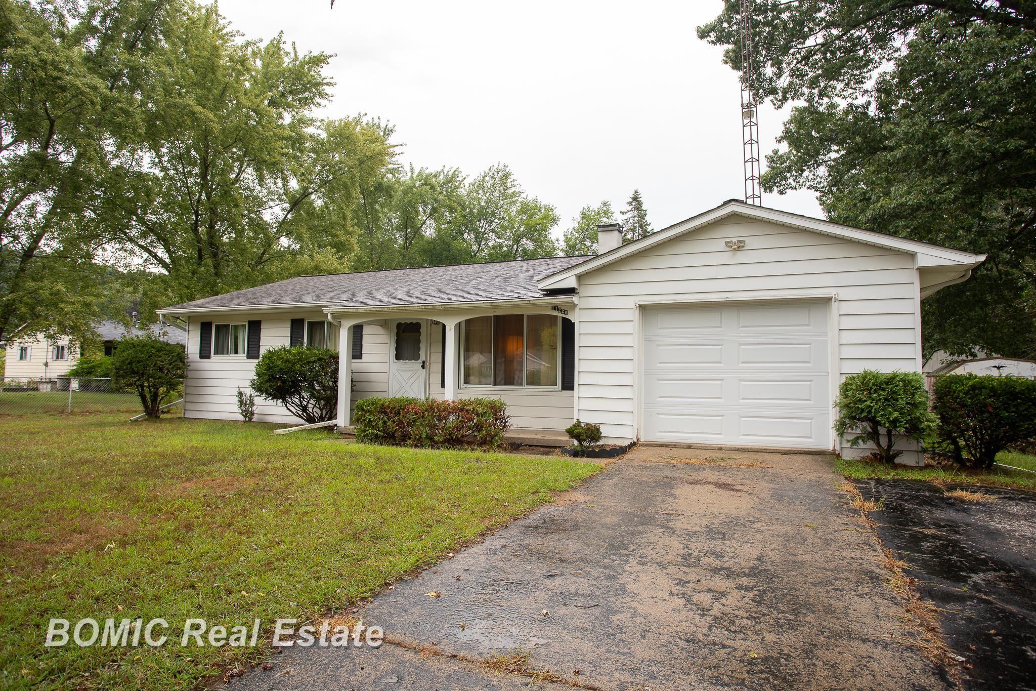 11220 Langdon Drive Property Photo 1