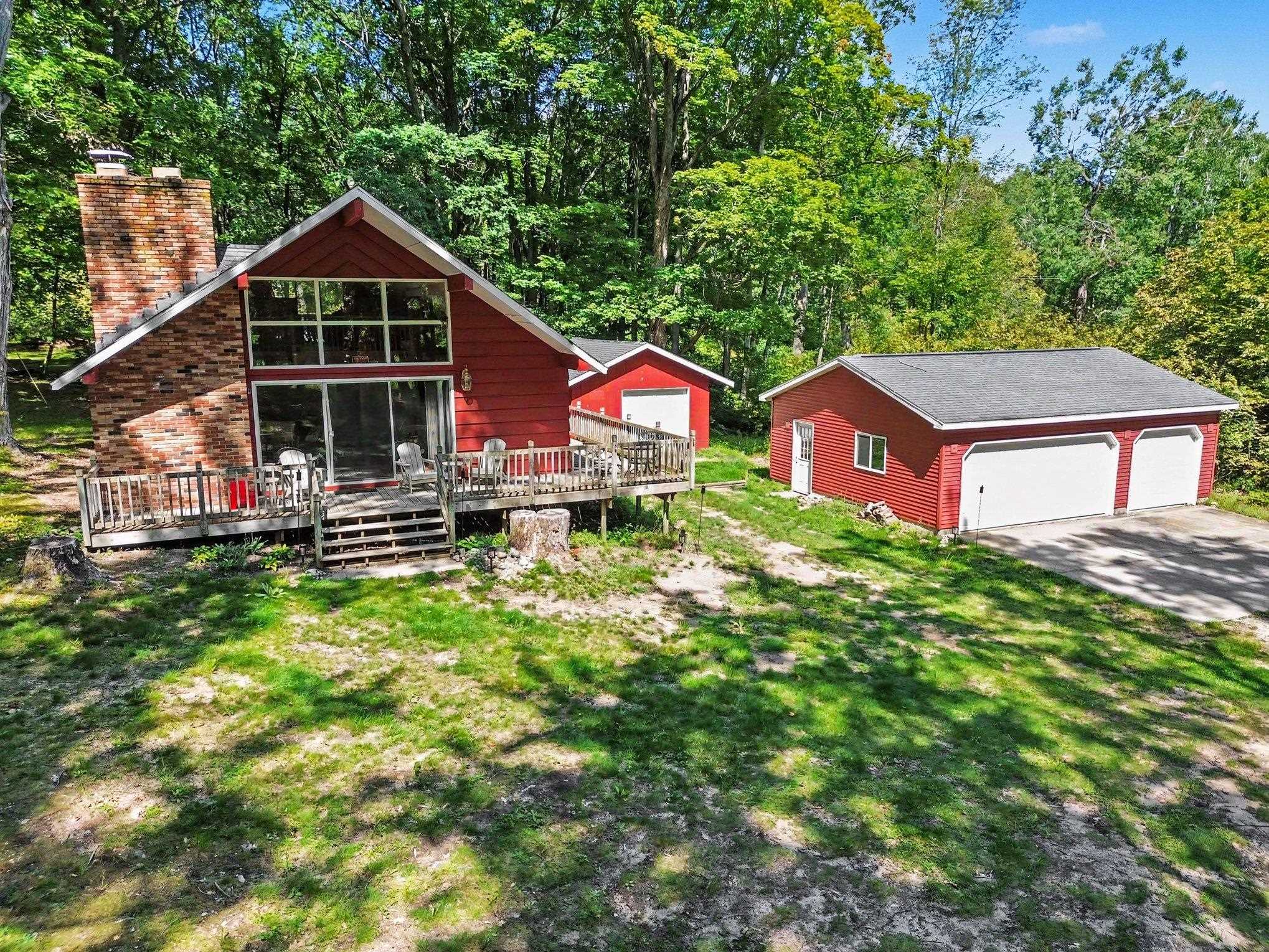2305 Rollway Road Property Photo 1