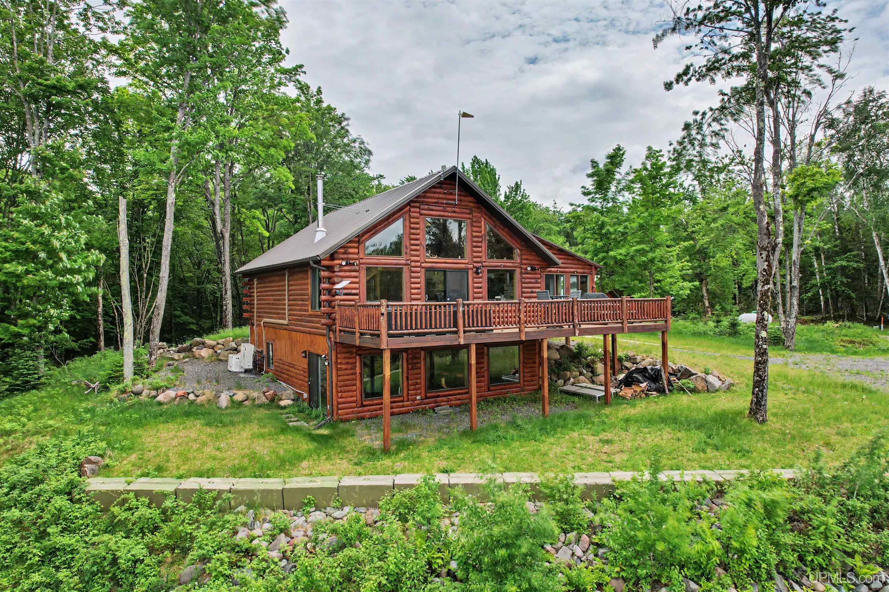 3704 E Cisco Lake Road Property Photo 1