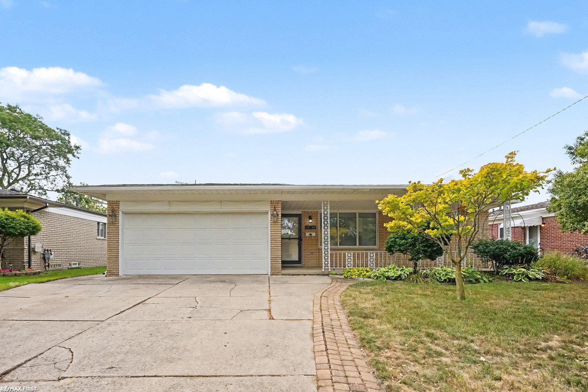 14250 Ivanhoe Street Property Photo 2