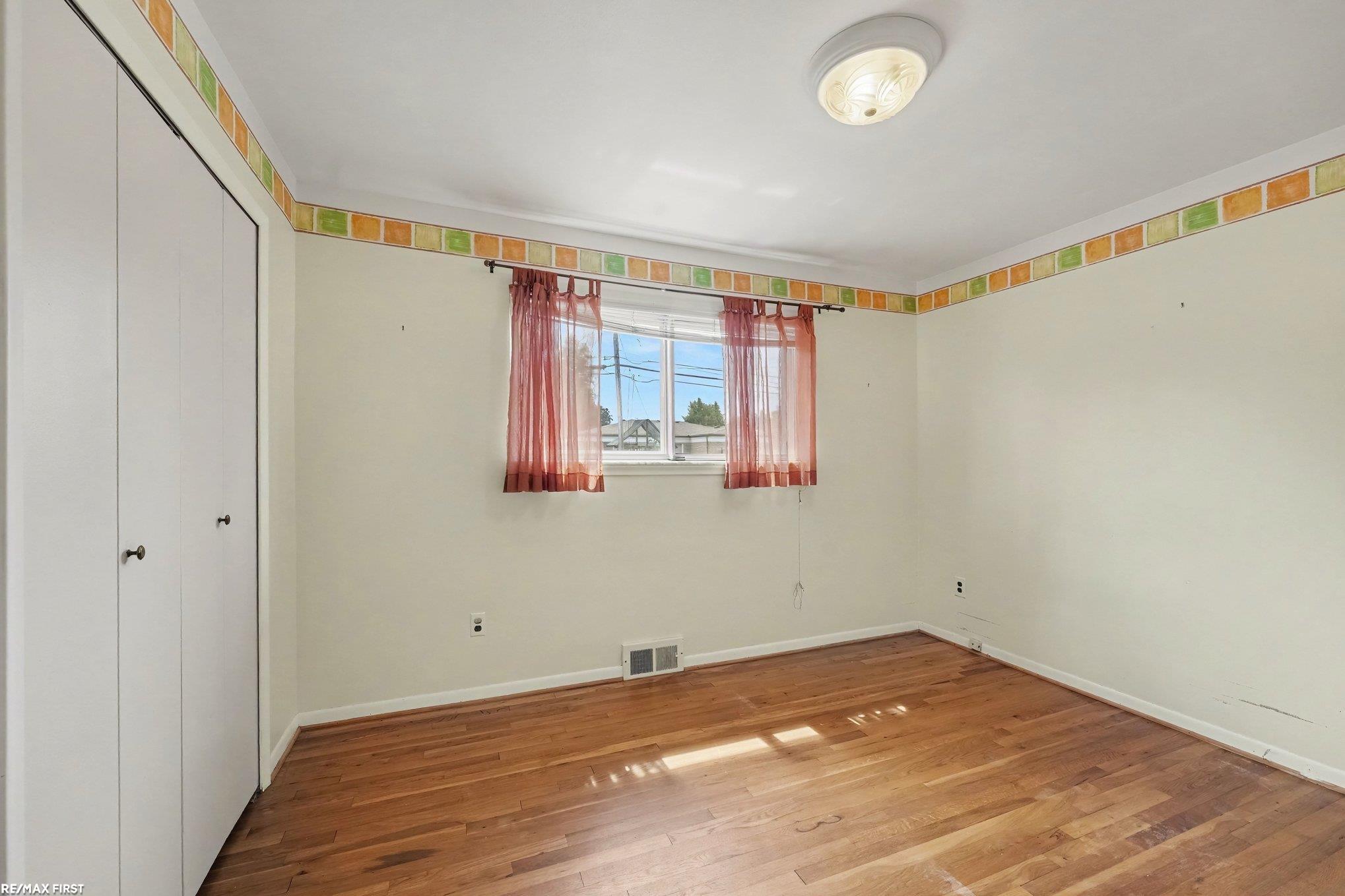 14250 Ivanhoe Street Property Photo 11