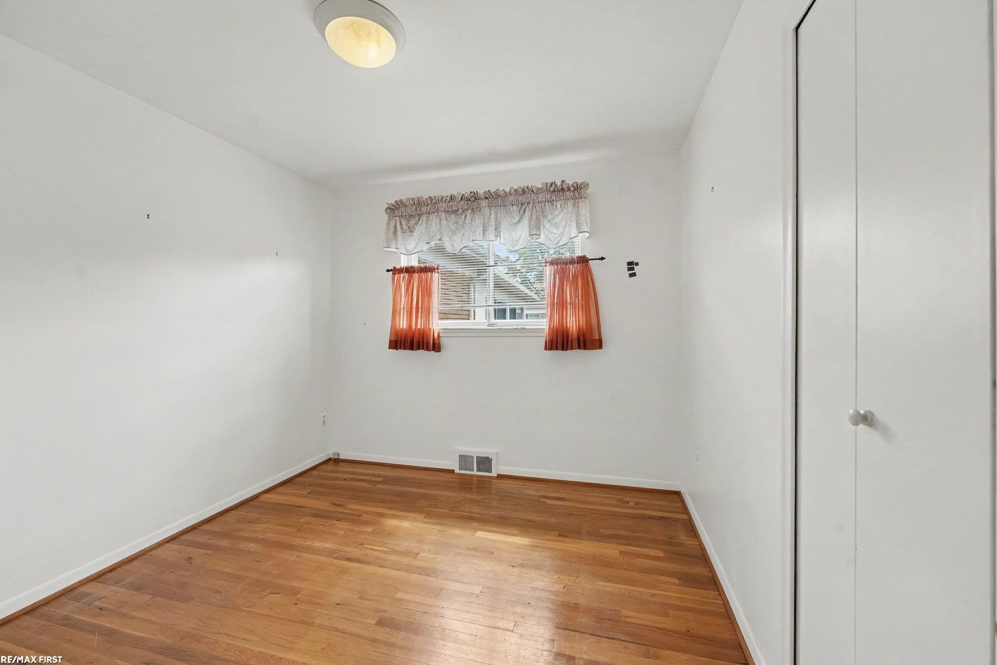 14250 Ivanhoe Street Property Photo 21