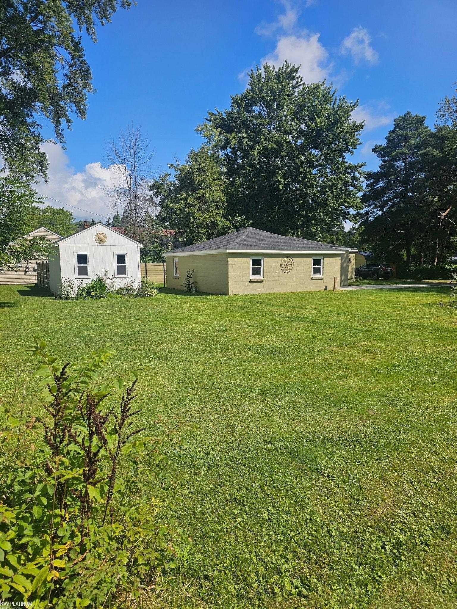 7354 Byron Drive Property Photo 3
