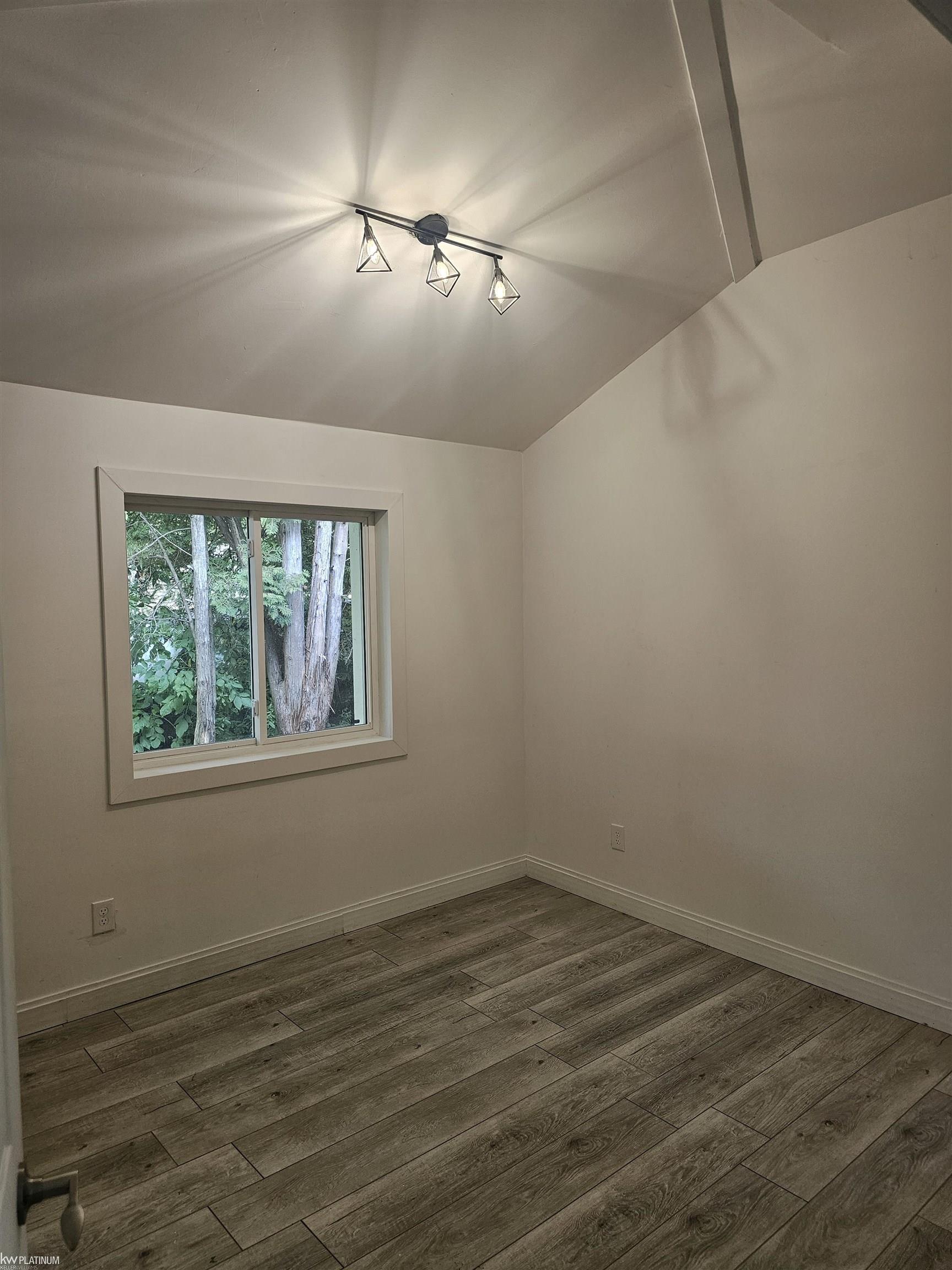 7354 Byron Drive Property Photo 12