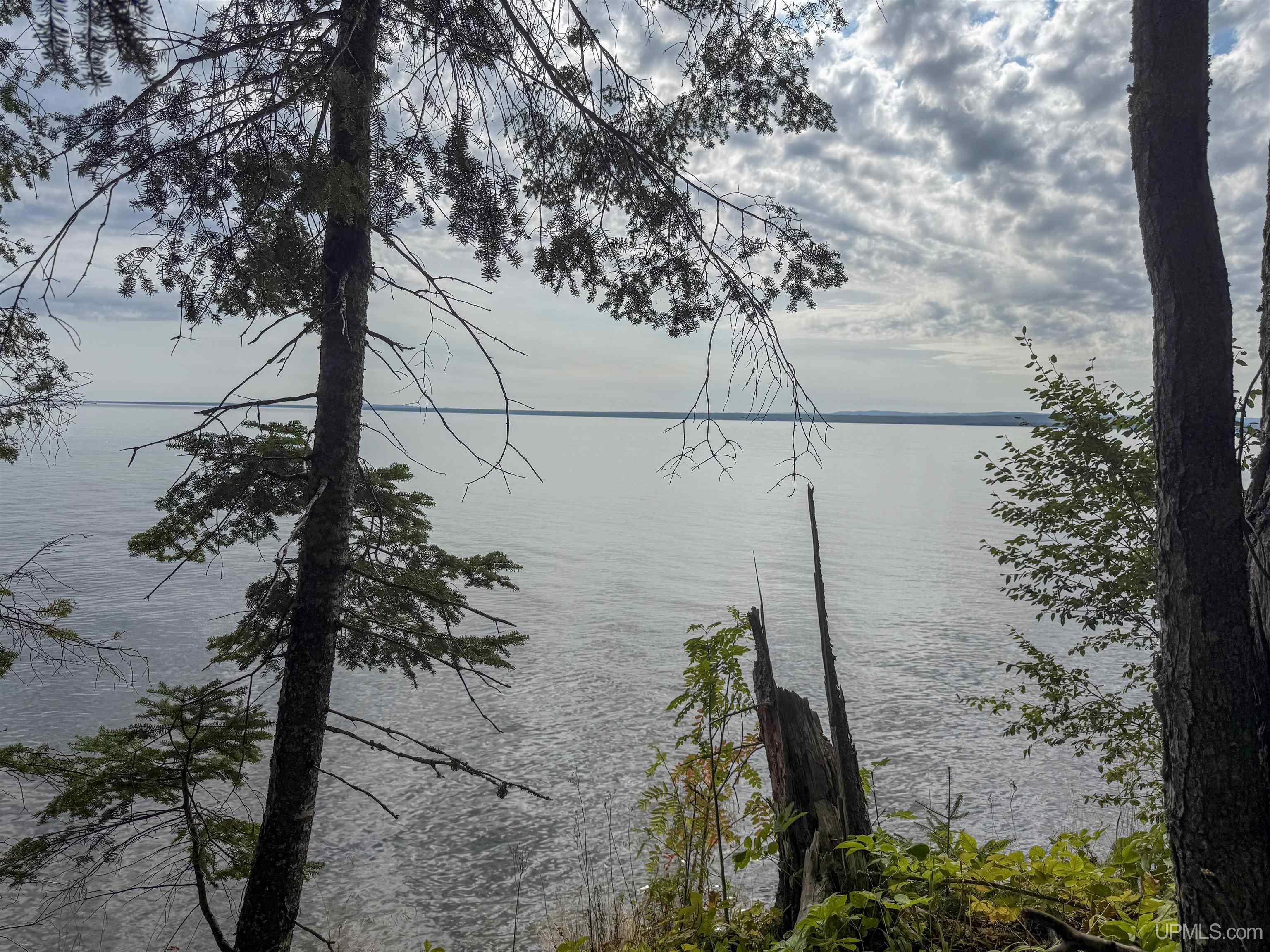 11367 Desrochers Road Property Photo 4