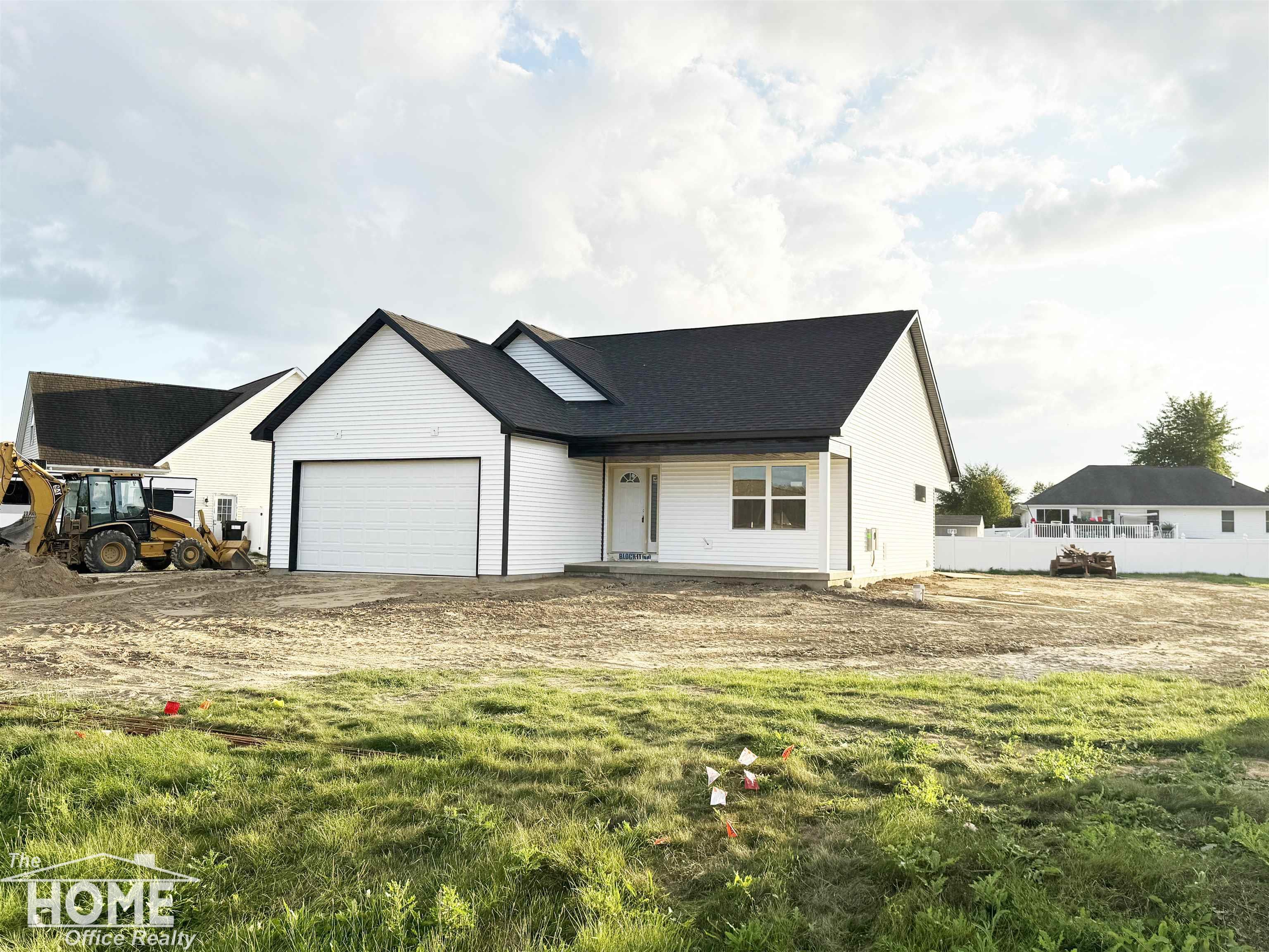 565 Elizabeth Drive Property Photo 2