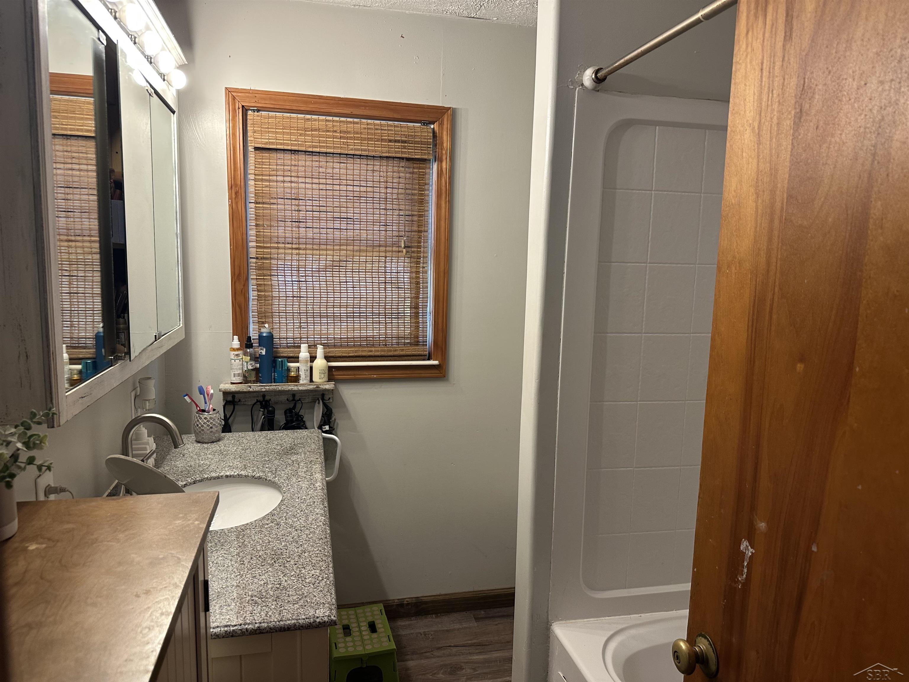 372 E Alice Street Property Photo 19