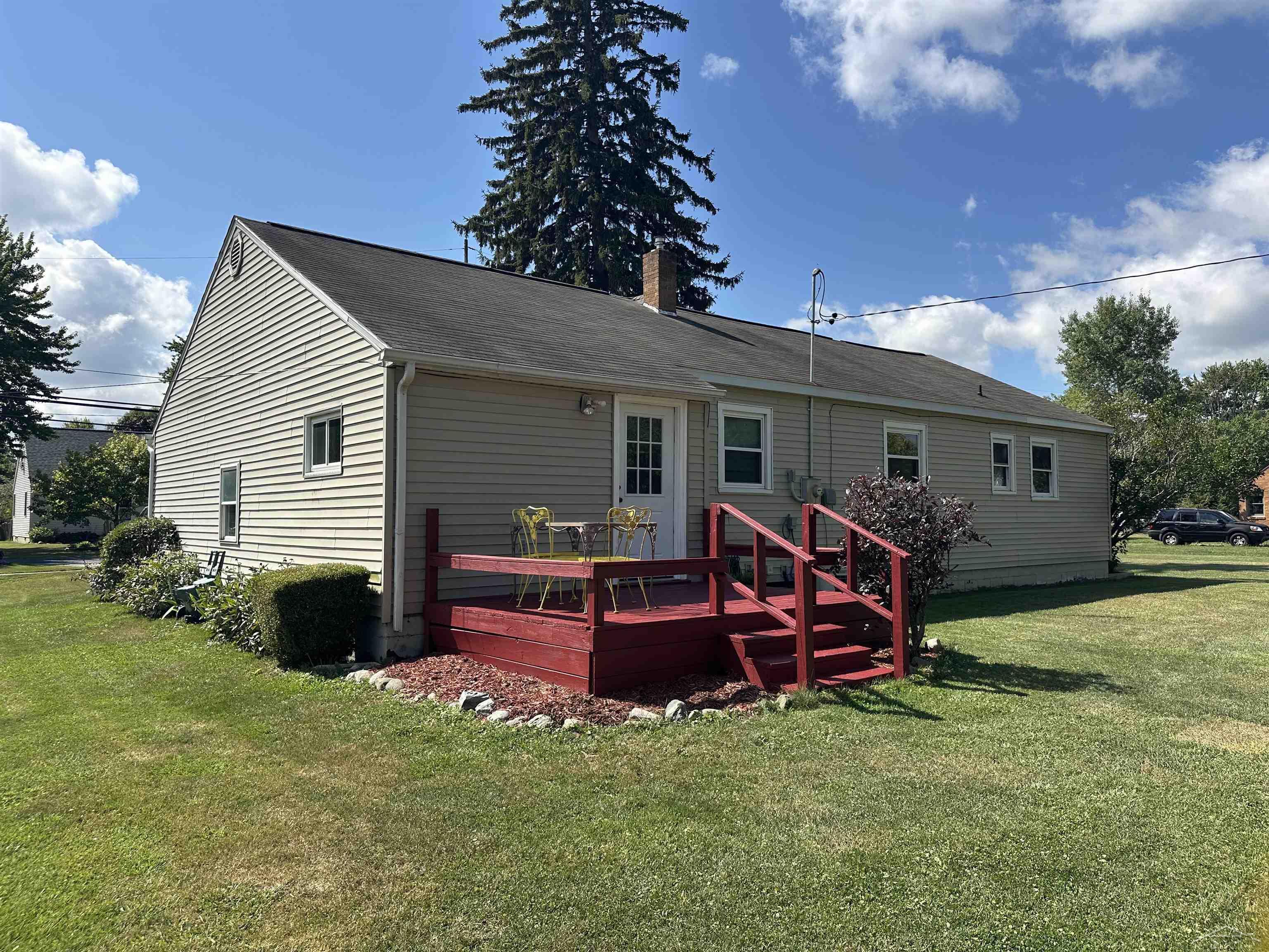 372 E Alice Street Property Photo 25