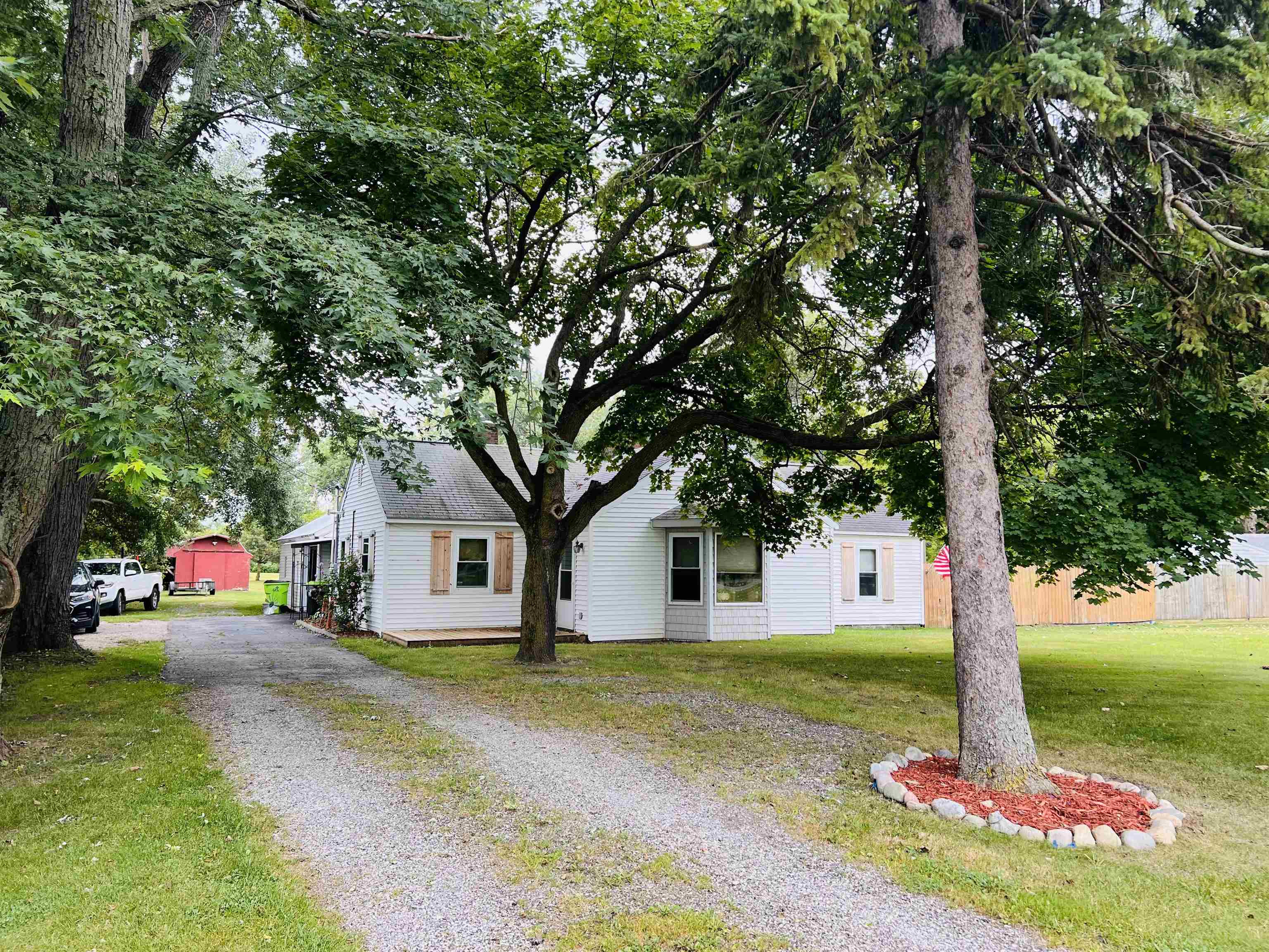 1946 E Parish Road Property Photo 28