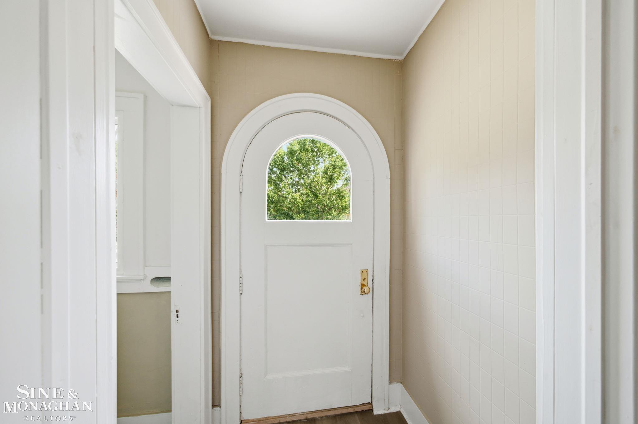 591 Chalmers Street Property Photo 18