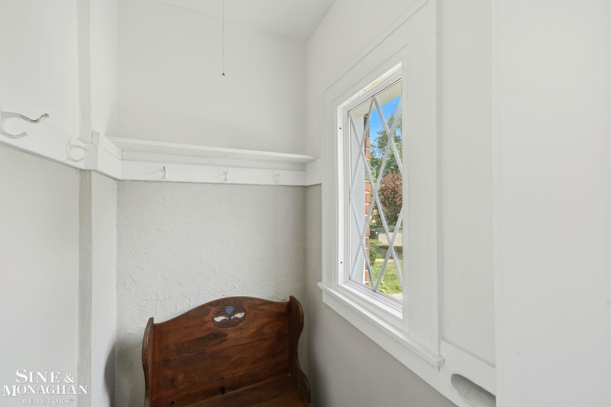 591 Chalmers Street Property Photo 19