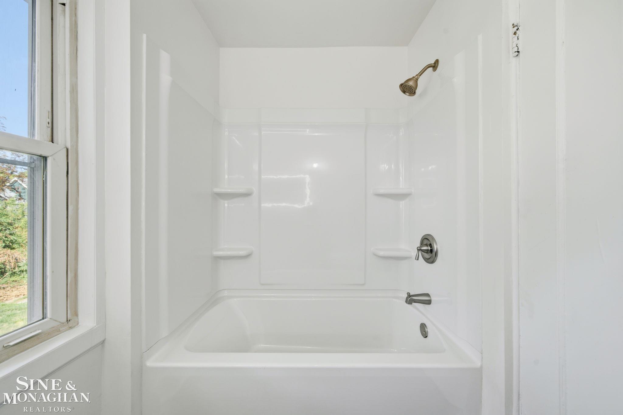 591 Chalmers Street Property Photo 30