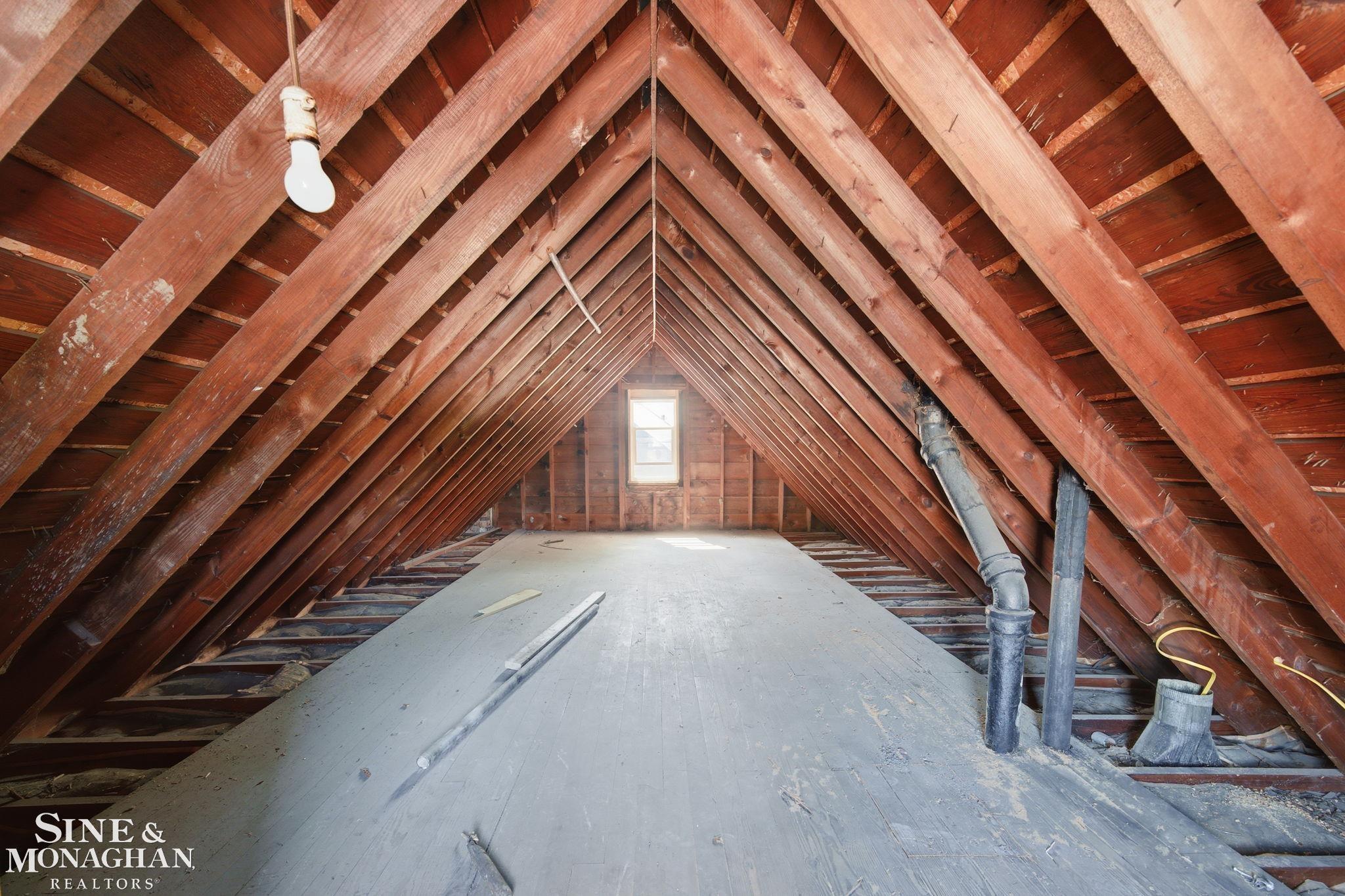 591 Chalmers Street Property Photo 34