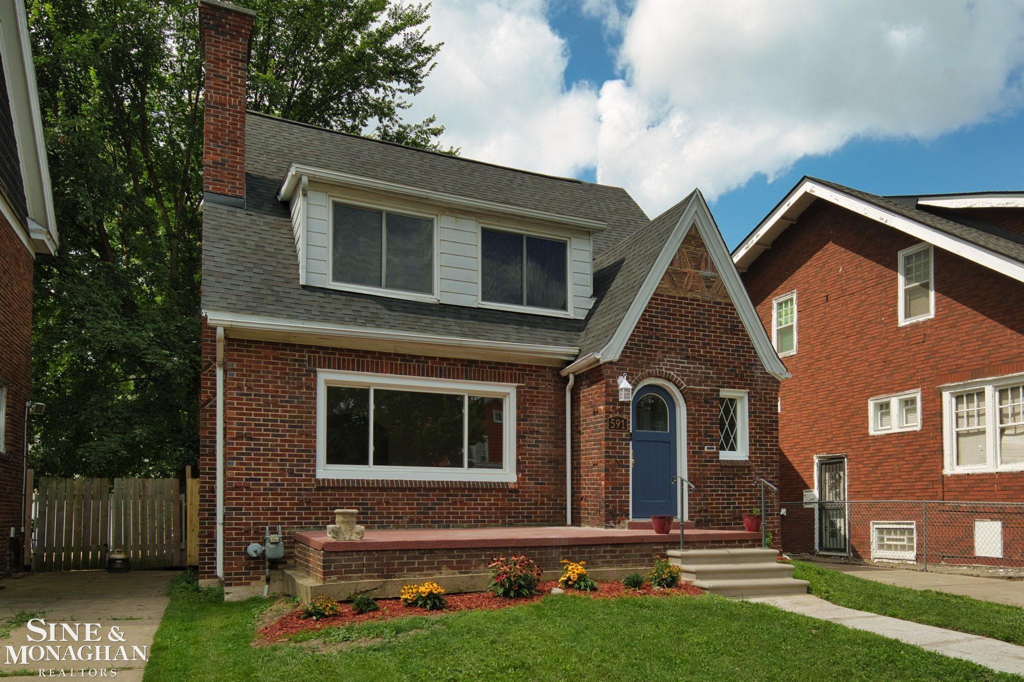 591 Chalmers Street Property Photo 50