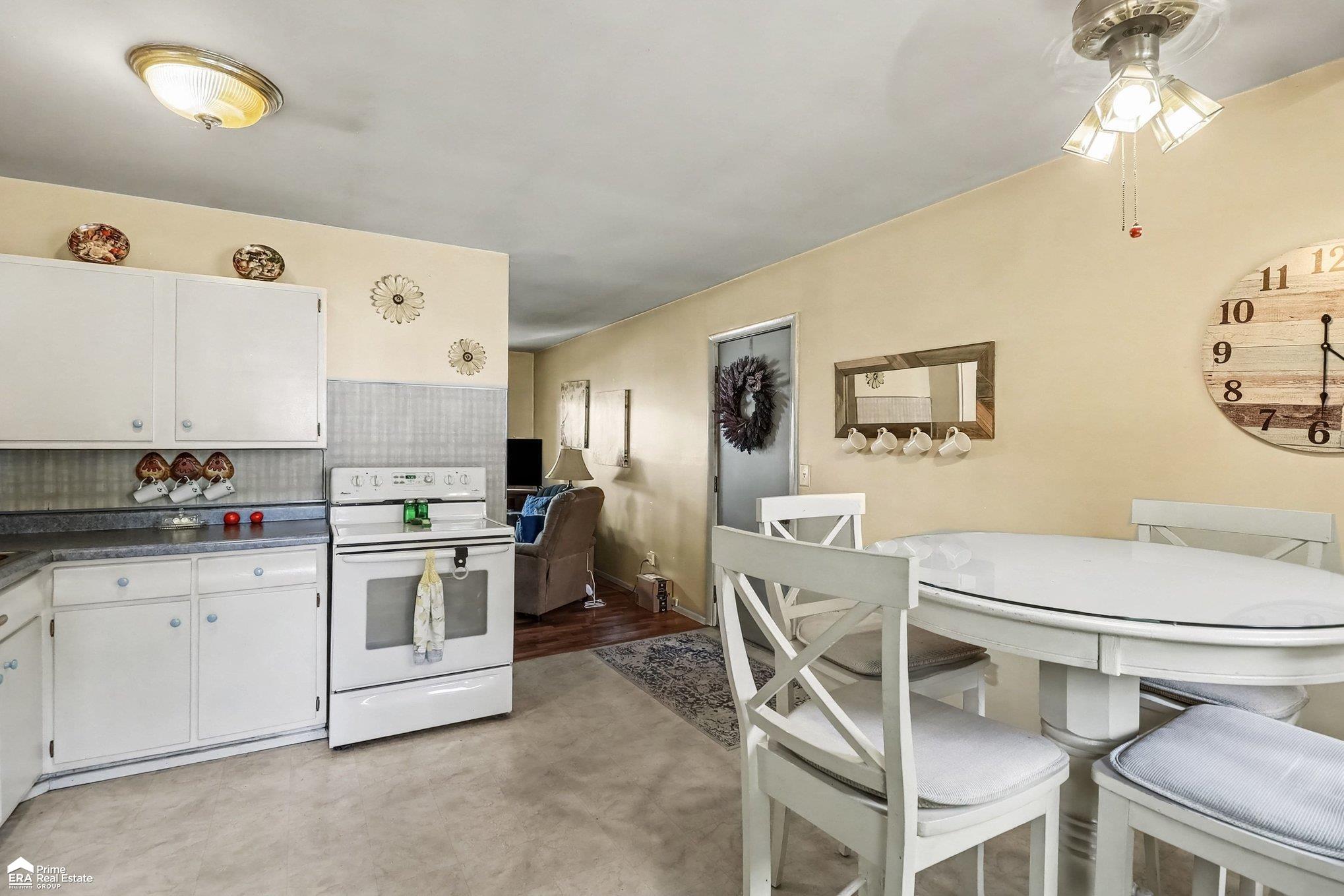 314 N Saginaw Street Property Photo 14