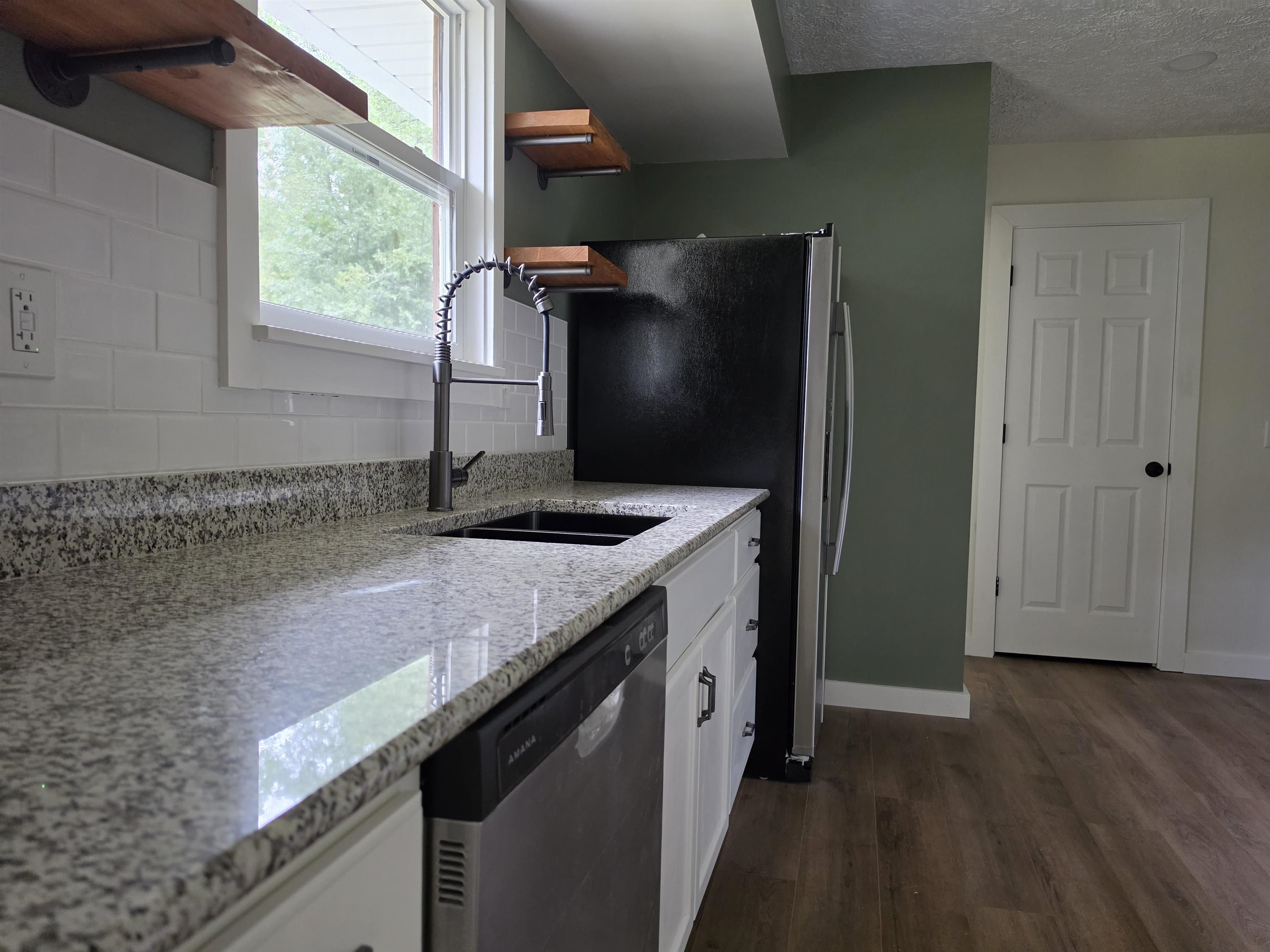 7313 Rathbun Road Property Photo 10