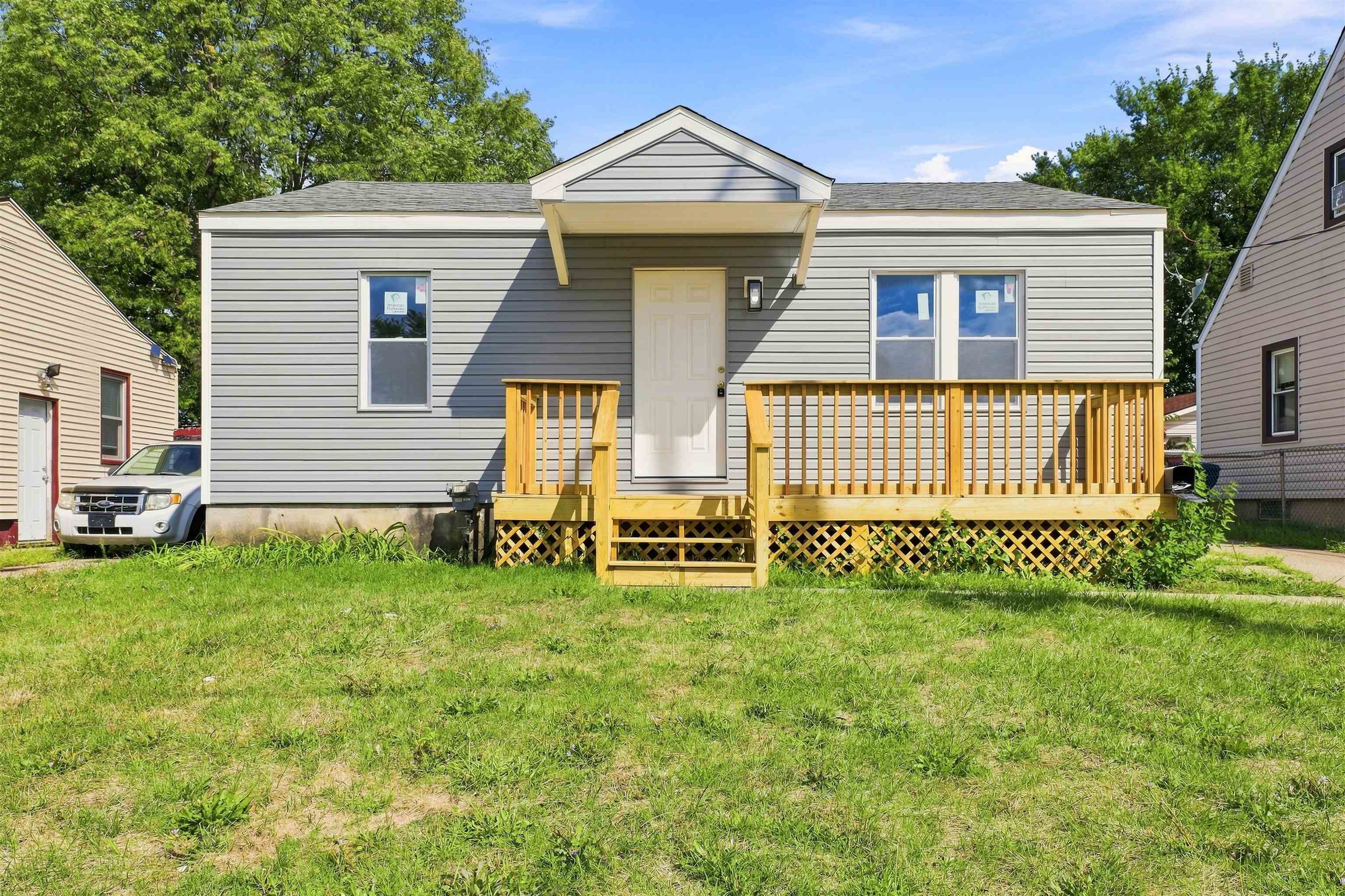 4209 Cuthbertson Street Property Photo 1