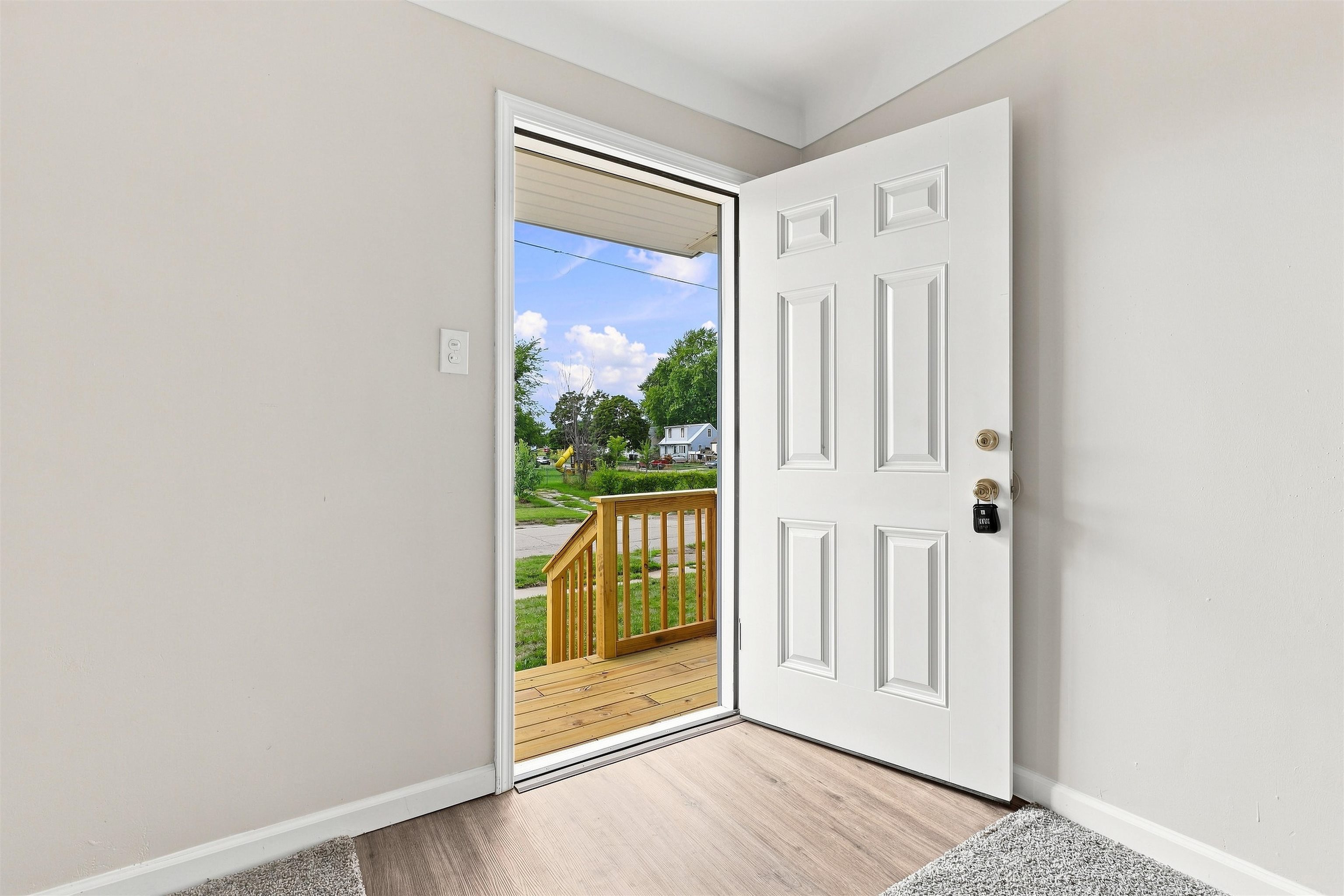 4209 Cuthbertson Street Property Photo 5